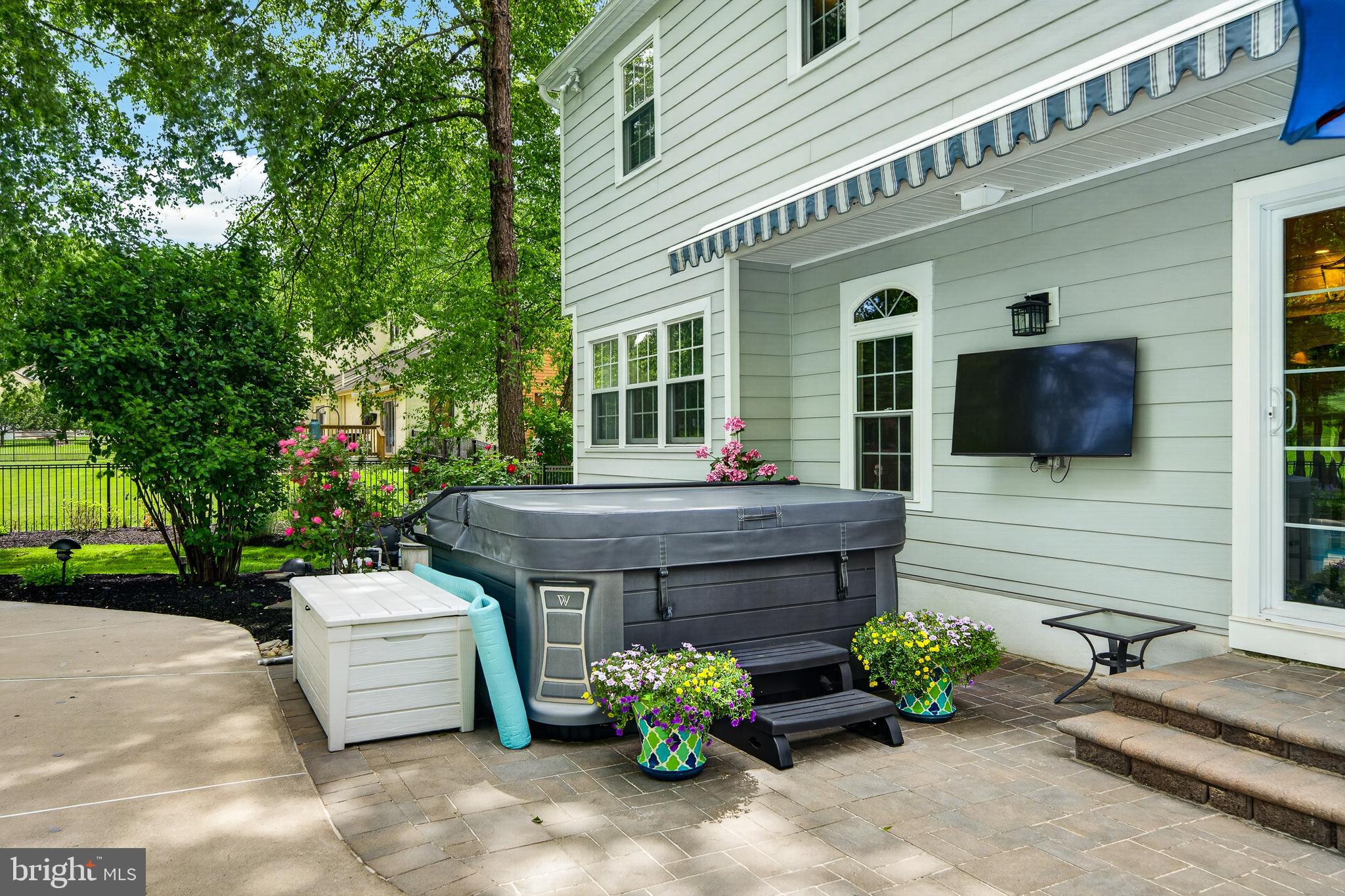 FAIRWAY VILLAGE - Residential