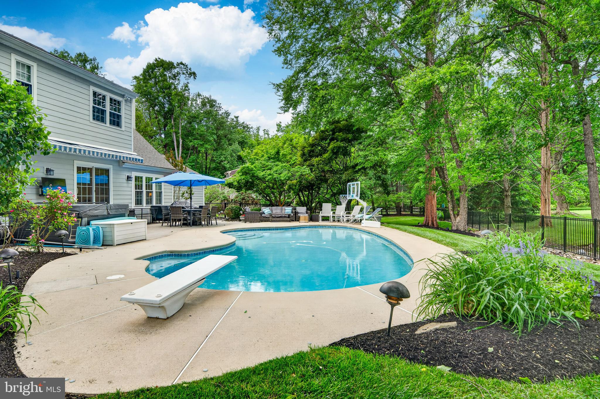 FAIRWAY VILLAGE - Residential