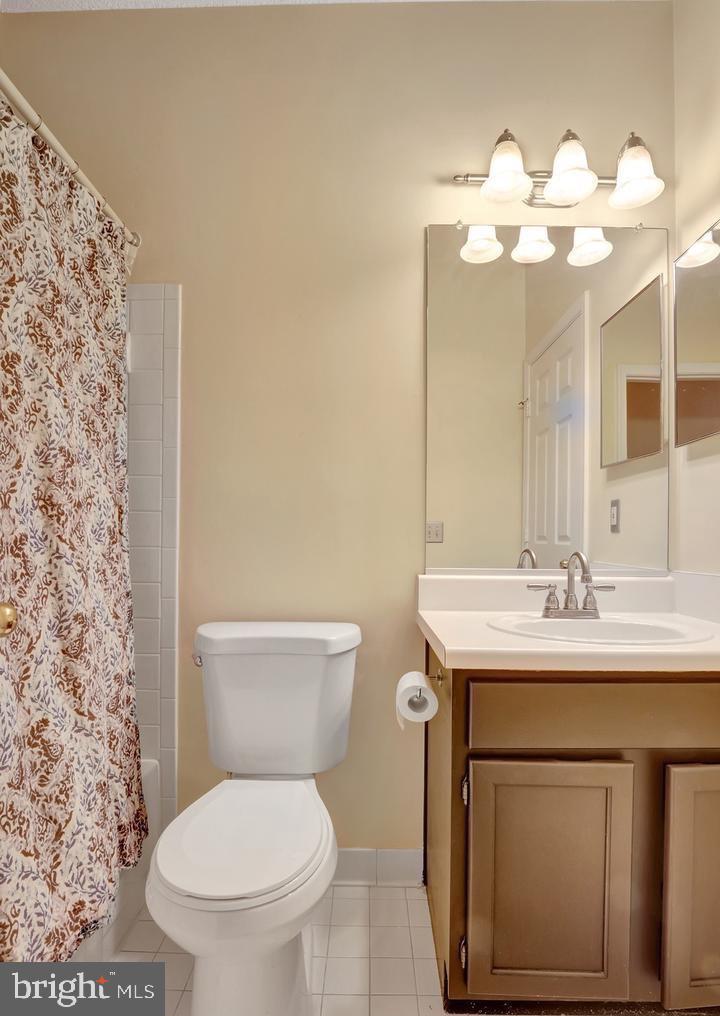 SANDERLING CONDO - Residential Lease
