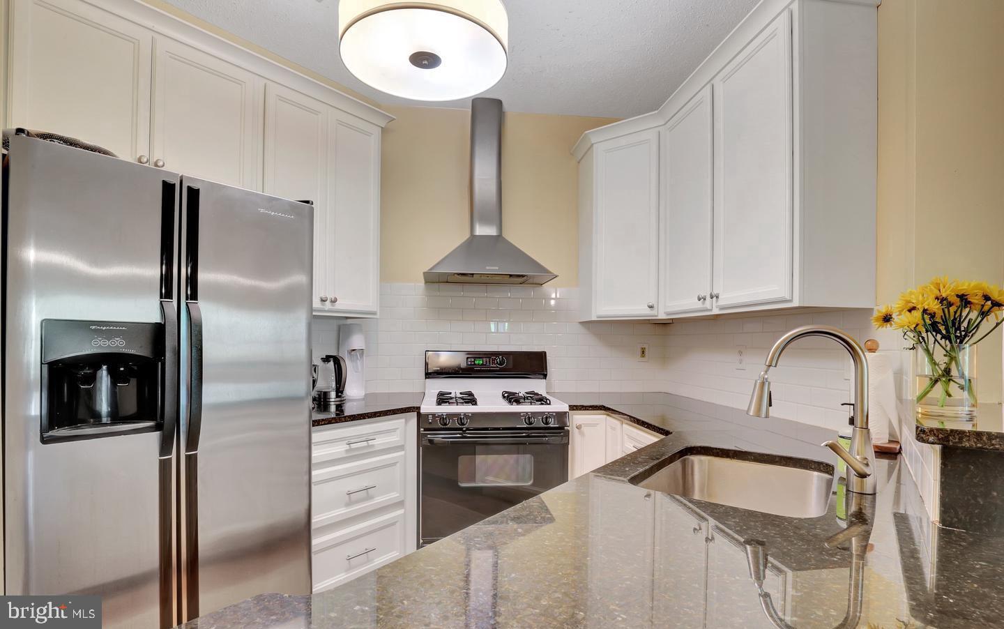 SANDERLING CONDO - Residential Lease