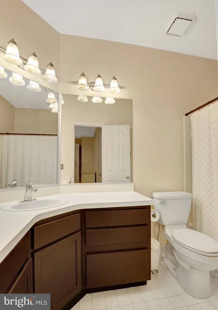 SANDERLING CONDO - Residential Lease