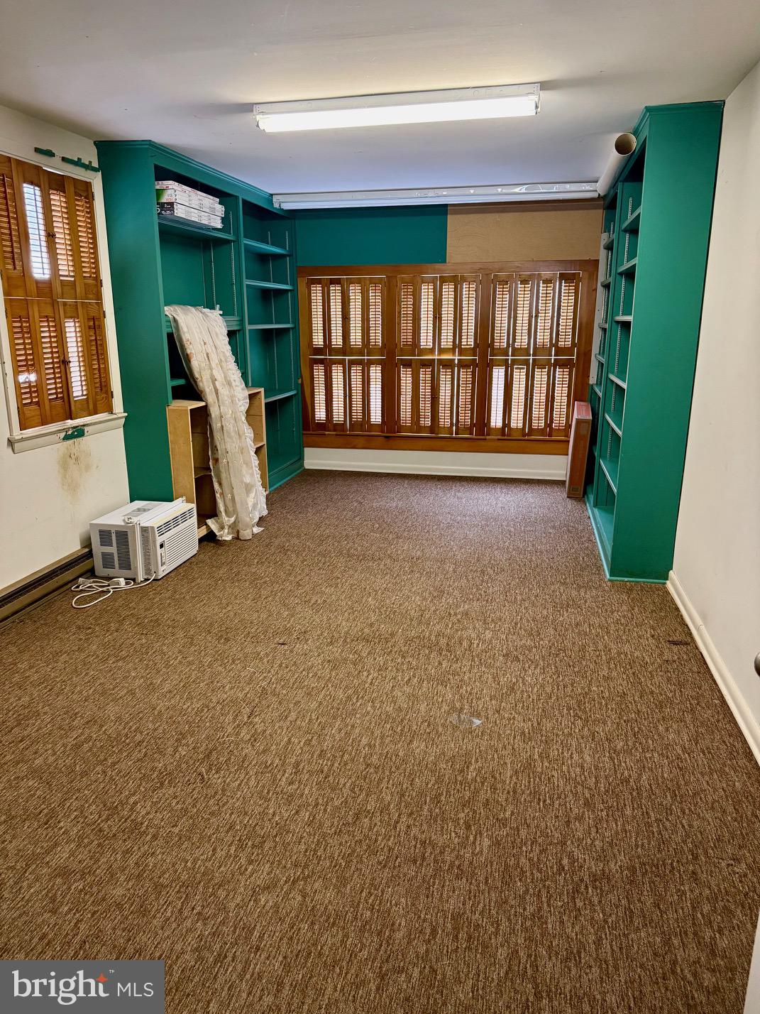WOODBERRY - Residential Lease