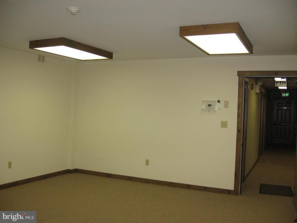 EPHRATA - Commercial Lease