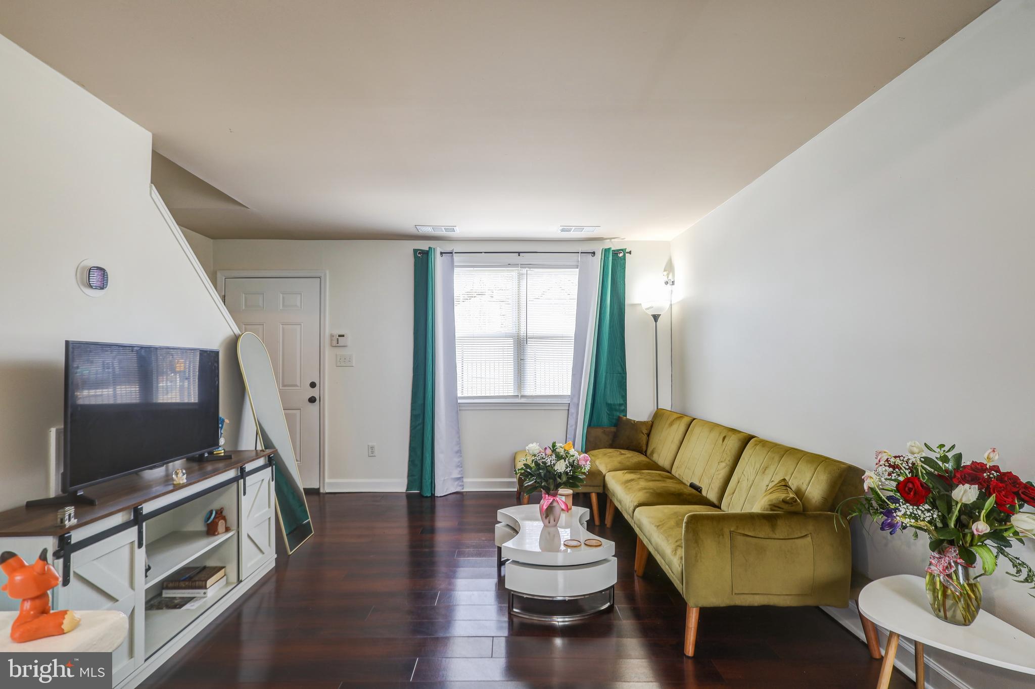 KENT VILLAGE - Residential