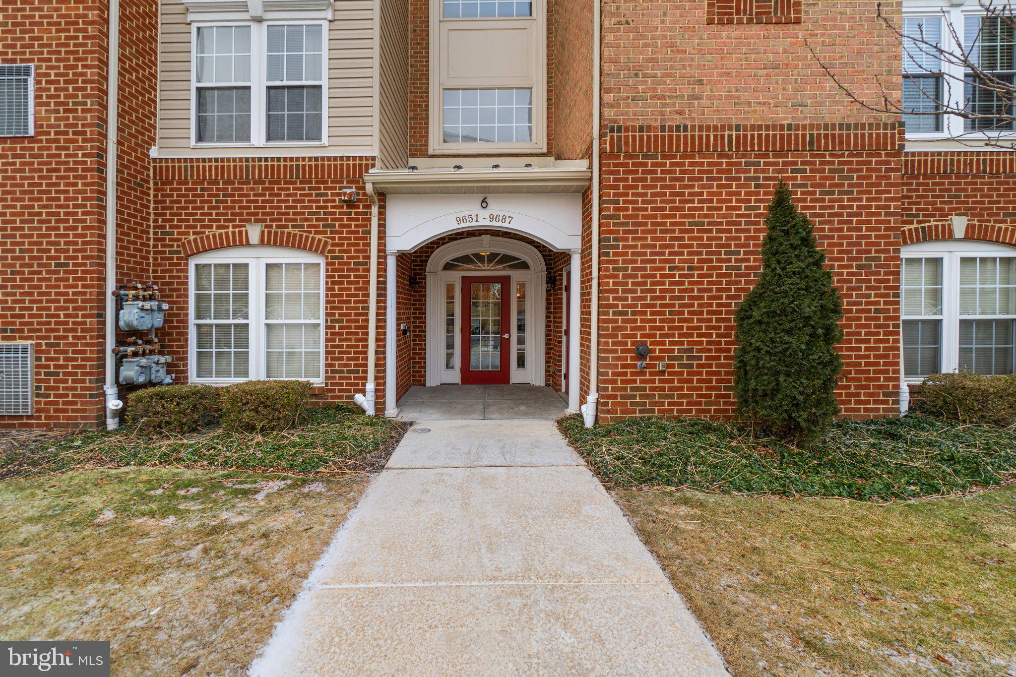 VILLAGE OF MILL RUN - Residential