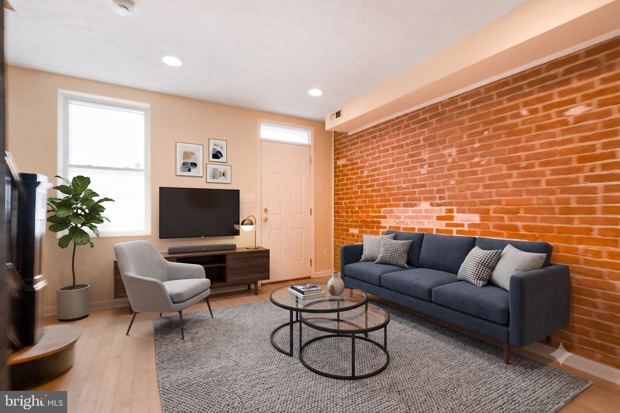 HOLLINS MARKET - Residential