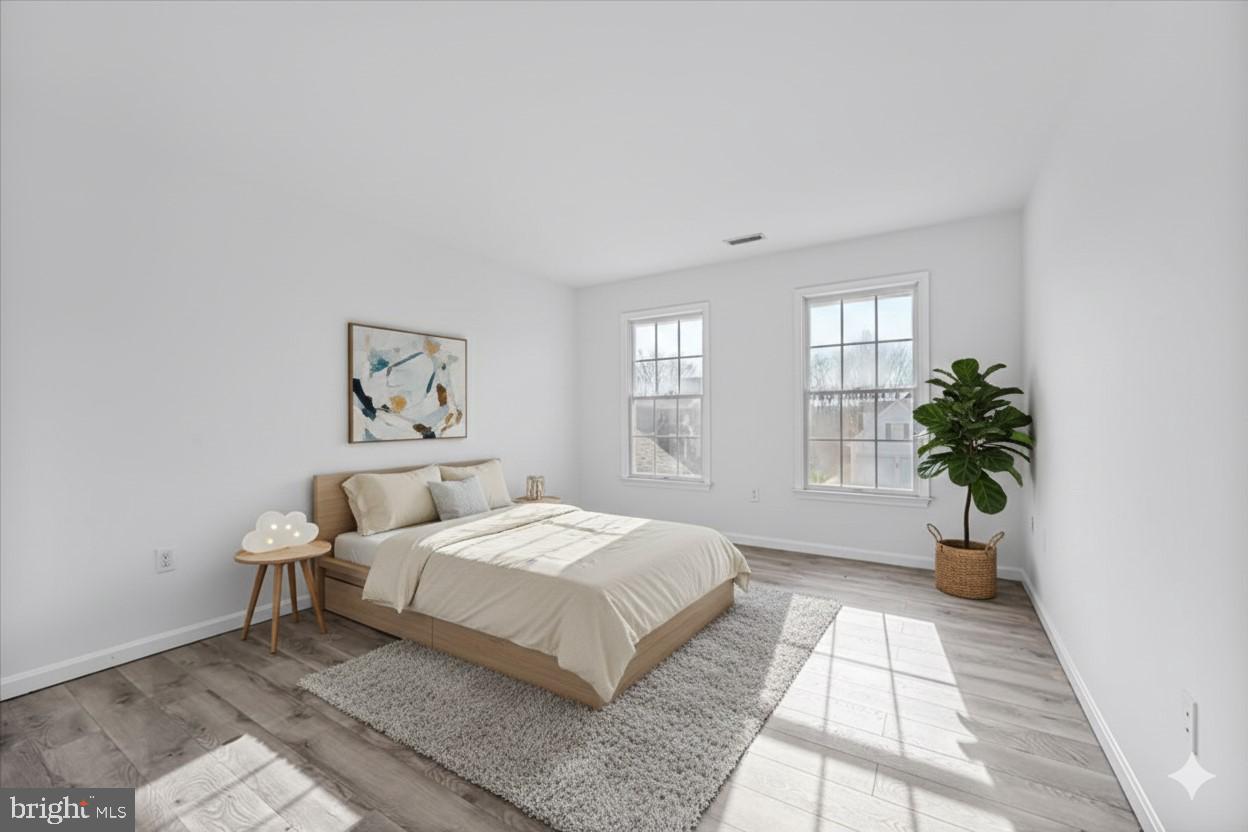 FOXFIELD AT MIDDLETOWN - Residential