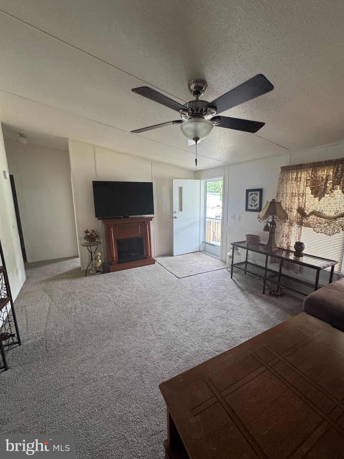 WALNUT GROVE MOBILE HOME PARK - Residential