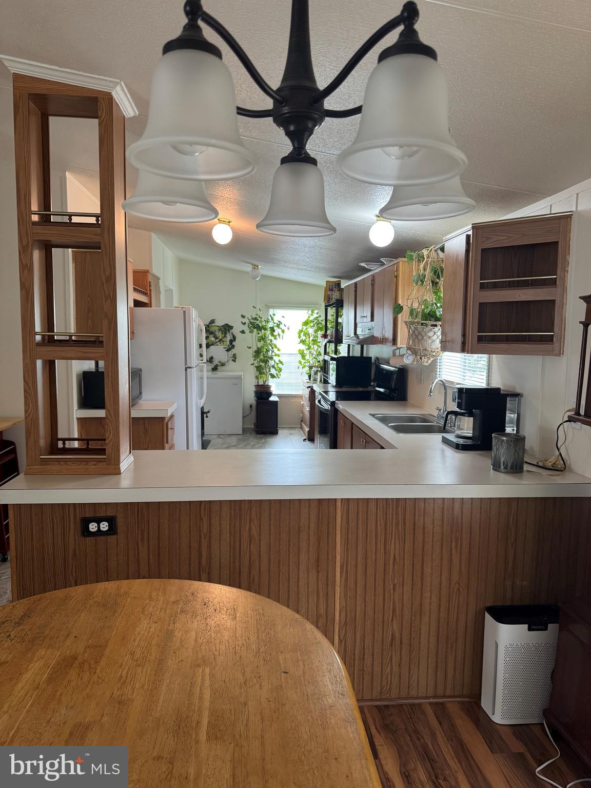 WALNUT GROVE MOBILE HOME PARK - Residential