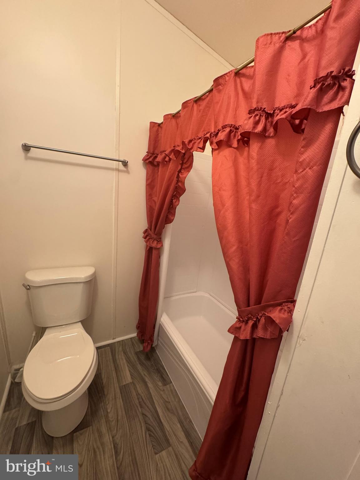 WALNUT GROVE MOBILE HOME PARK - Residential