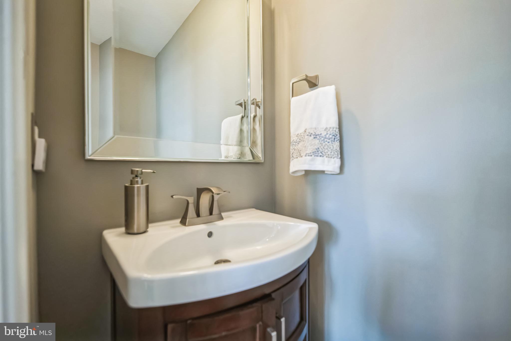 SIGNATURE AT BROADLANDS - Residential