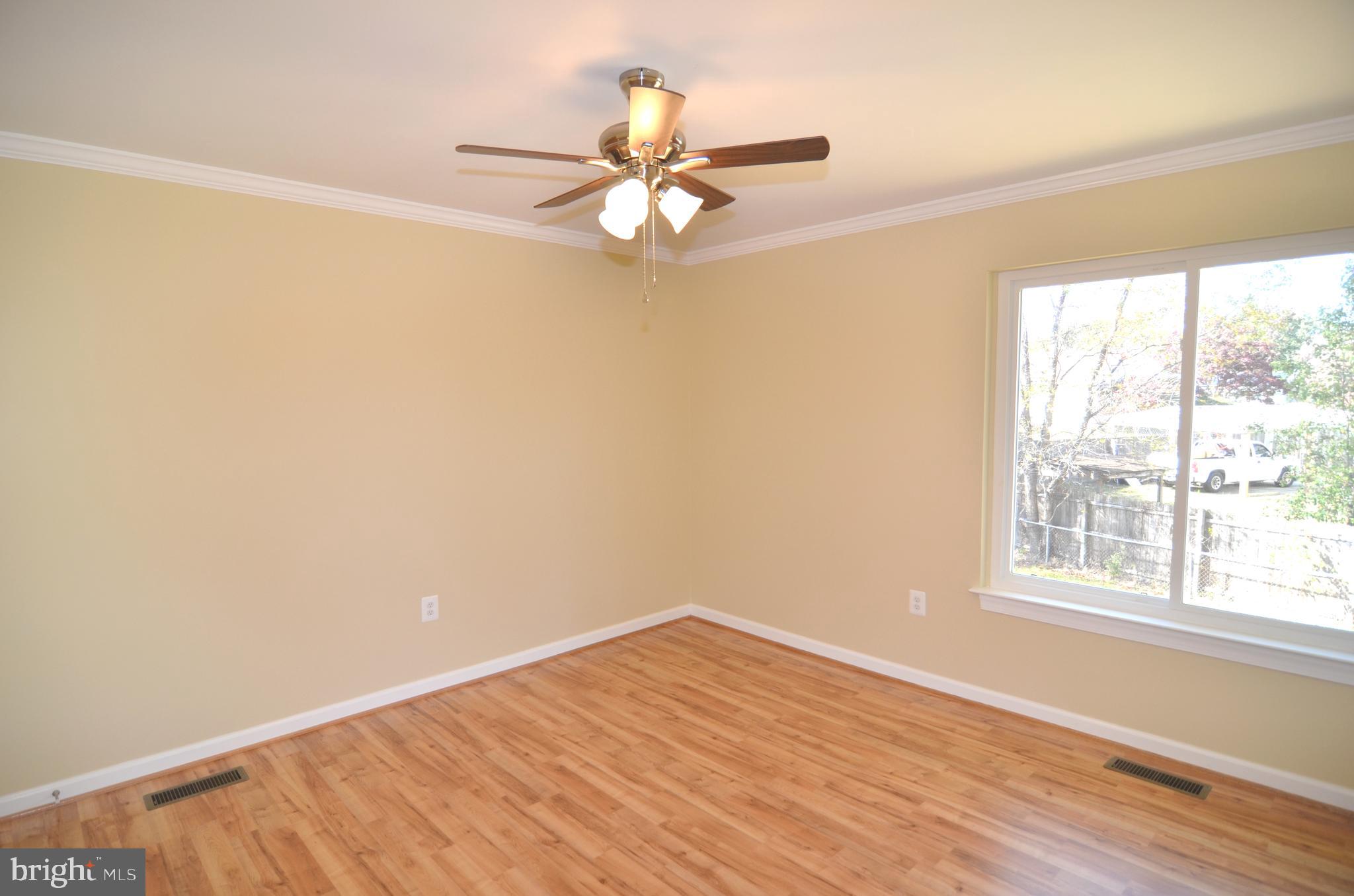 RAMBLING HILLS - Residential Lease