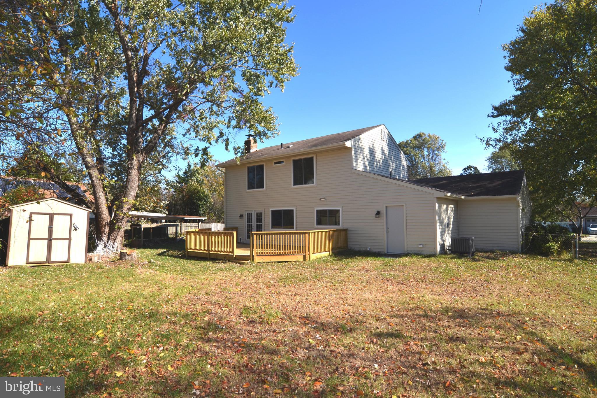 RAMBLING HILLS - Residential Lease