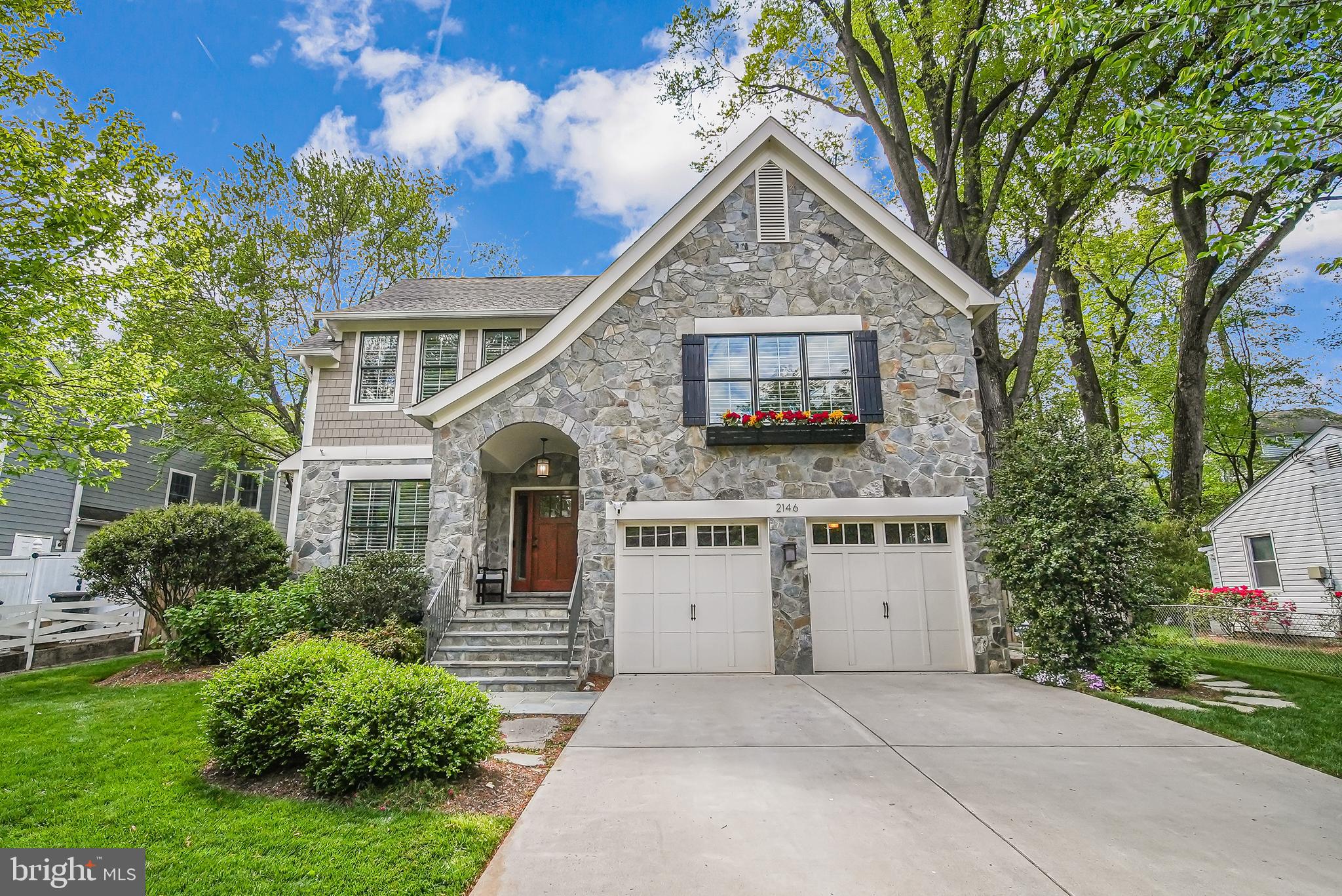 CHURCHILL - Residential