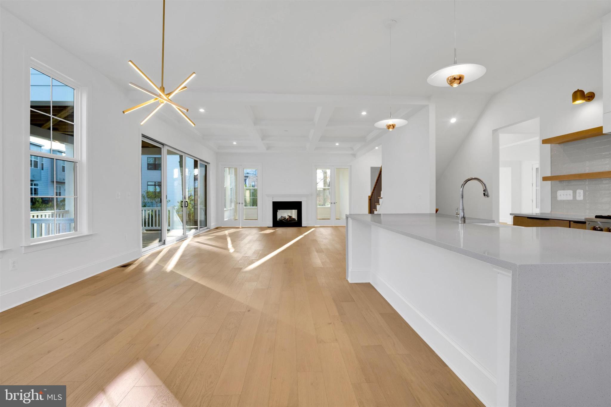 PIMMIT HILLS - Residential