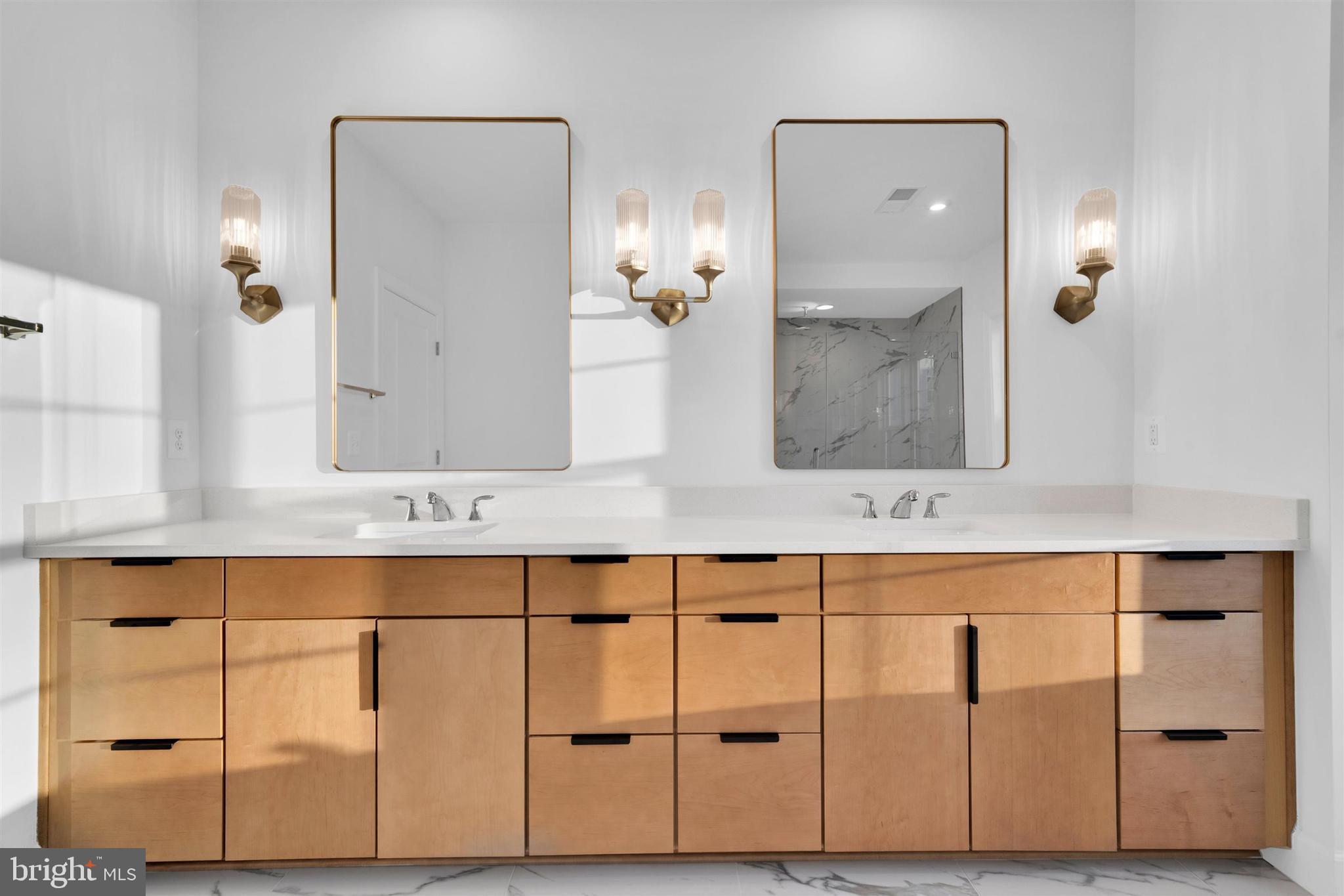 PIMMIT HILLS - Residential