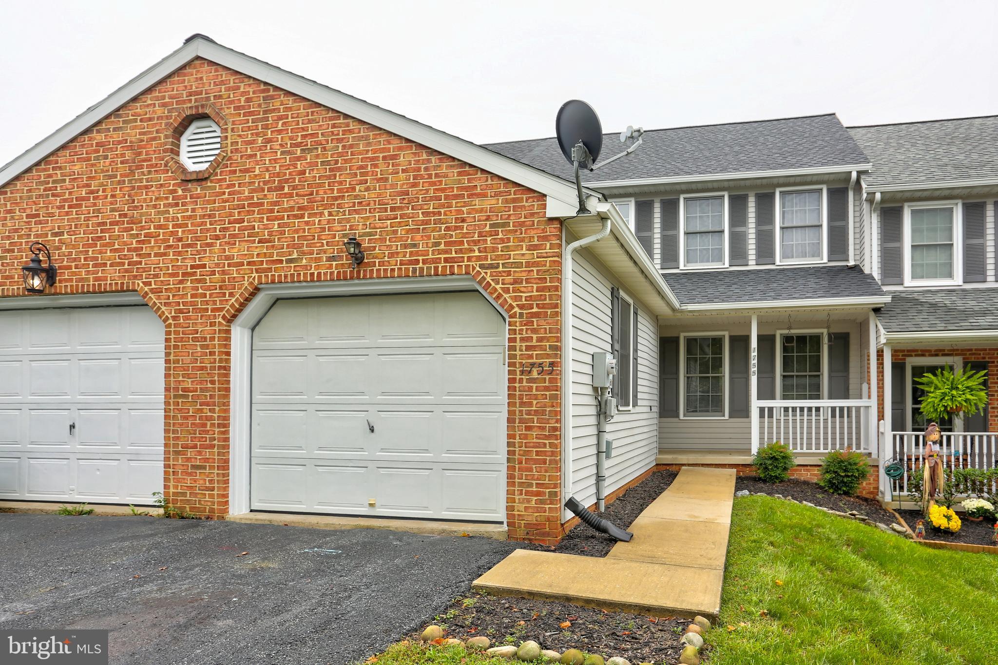 GABLE PARK WOODS - Residential