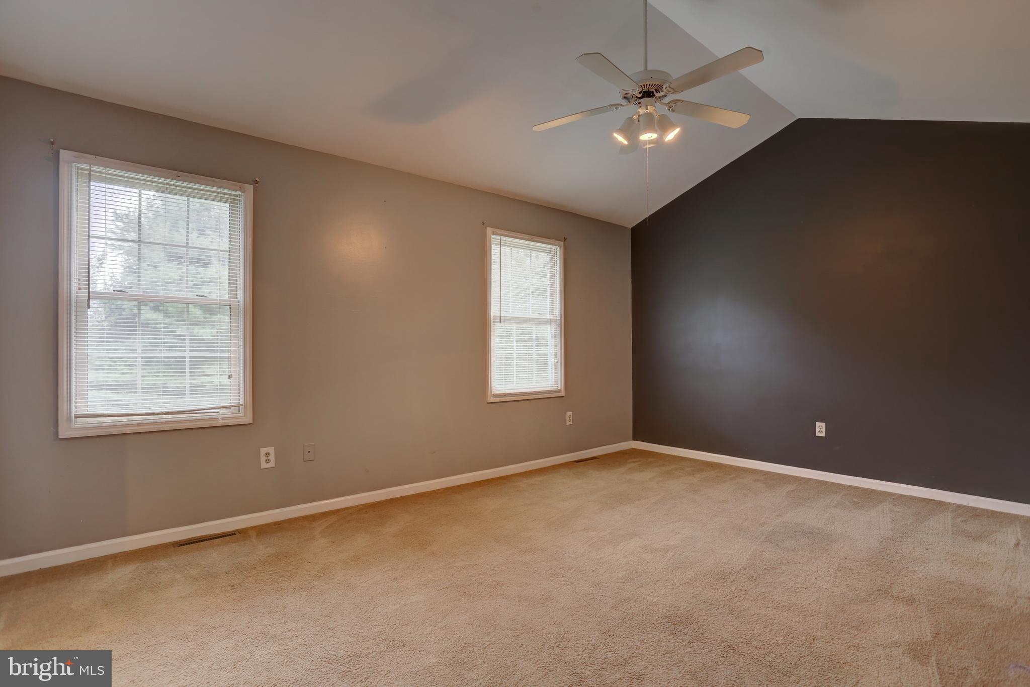 GABLE PARK WOODS - Residential