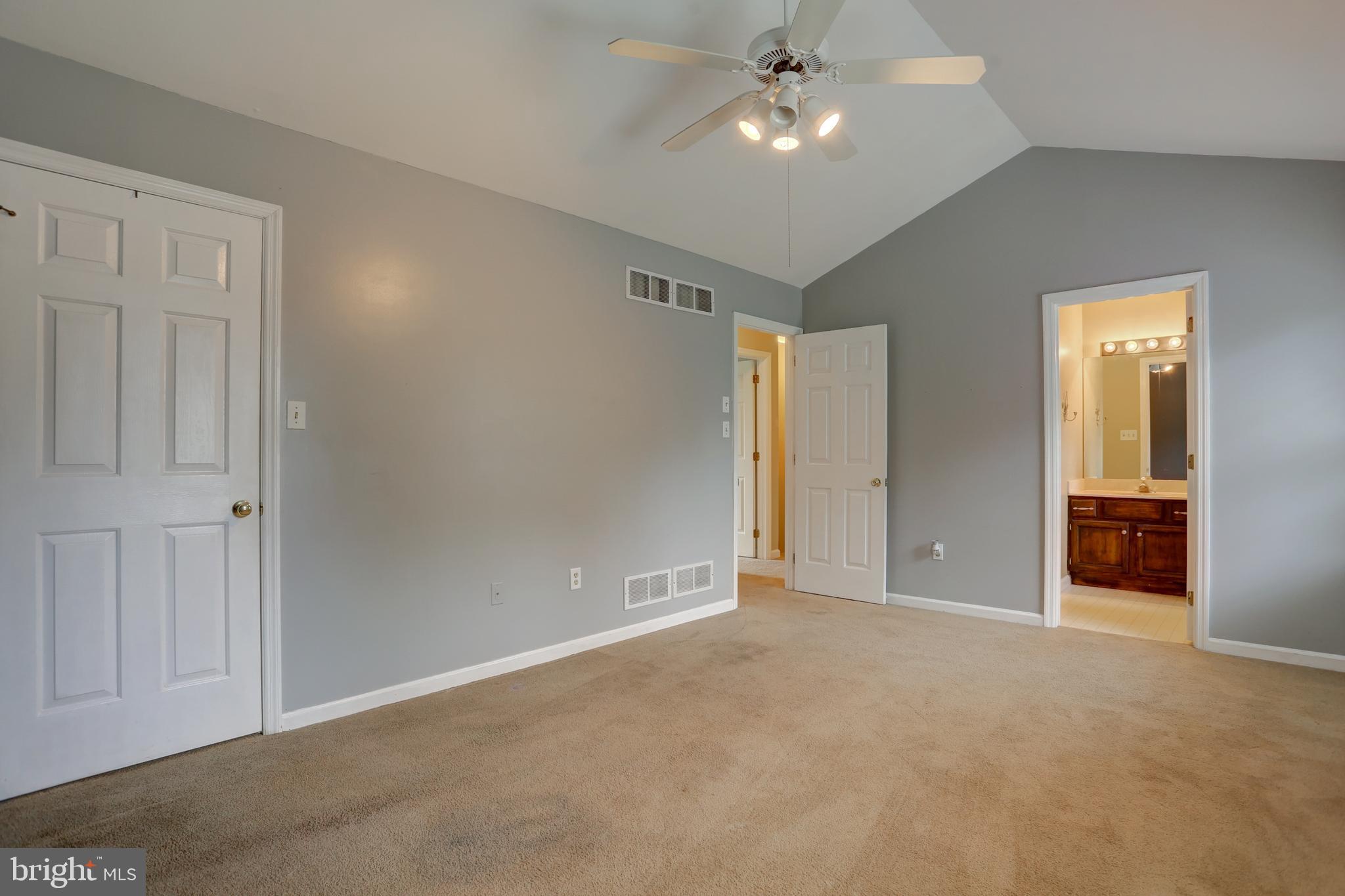 GABLE PARK WOODS - Residential
