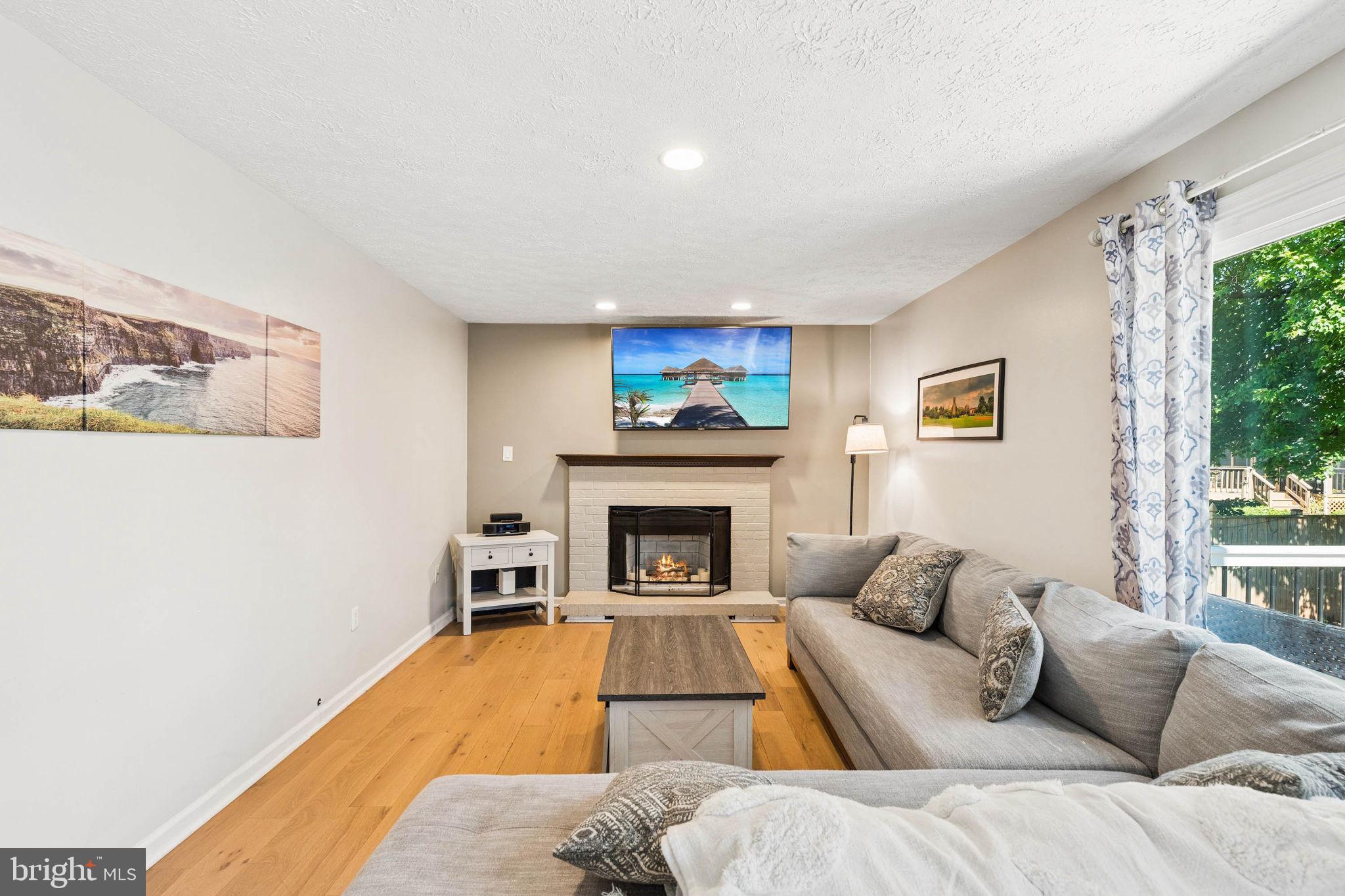 BALLENGER CREEK MEADOWS - Residential