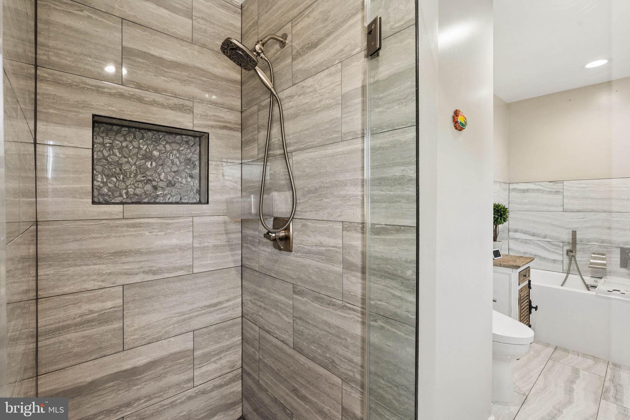 BALLENGER CREEK MEADOWS - Residential