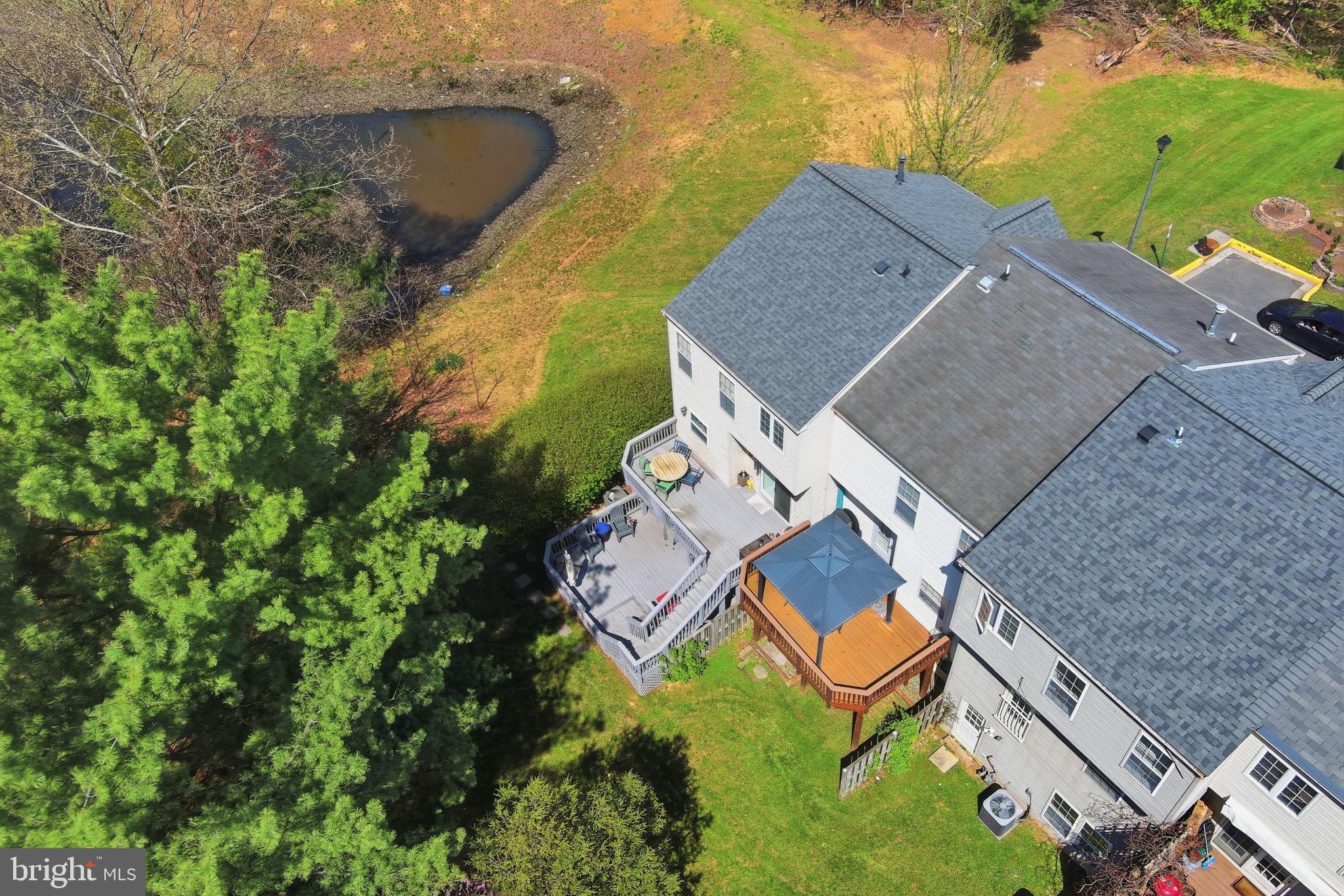 CLOVERLEAF CENTER - Residential