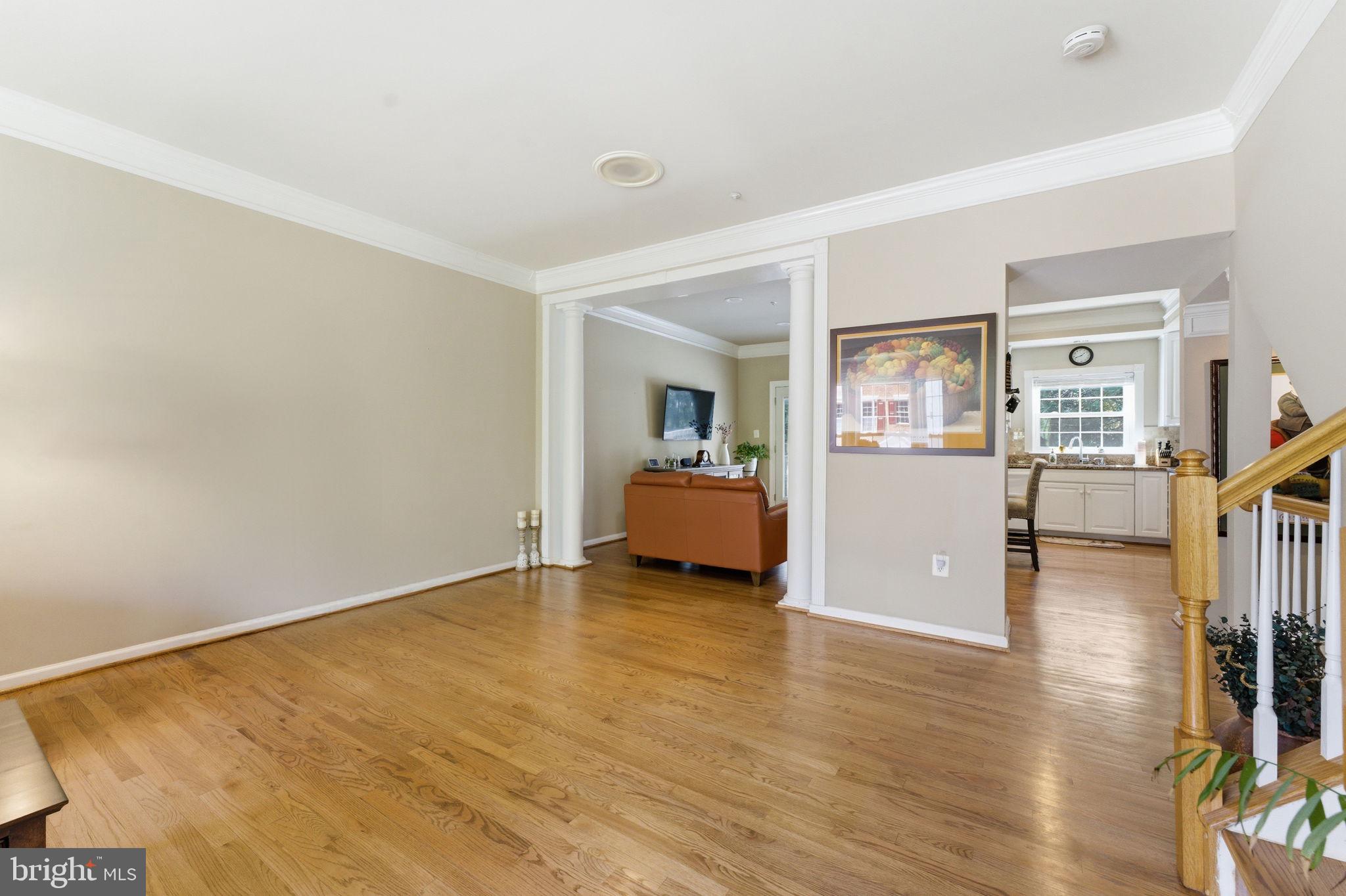 CLOVERLEAF CENTER - Residential