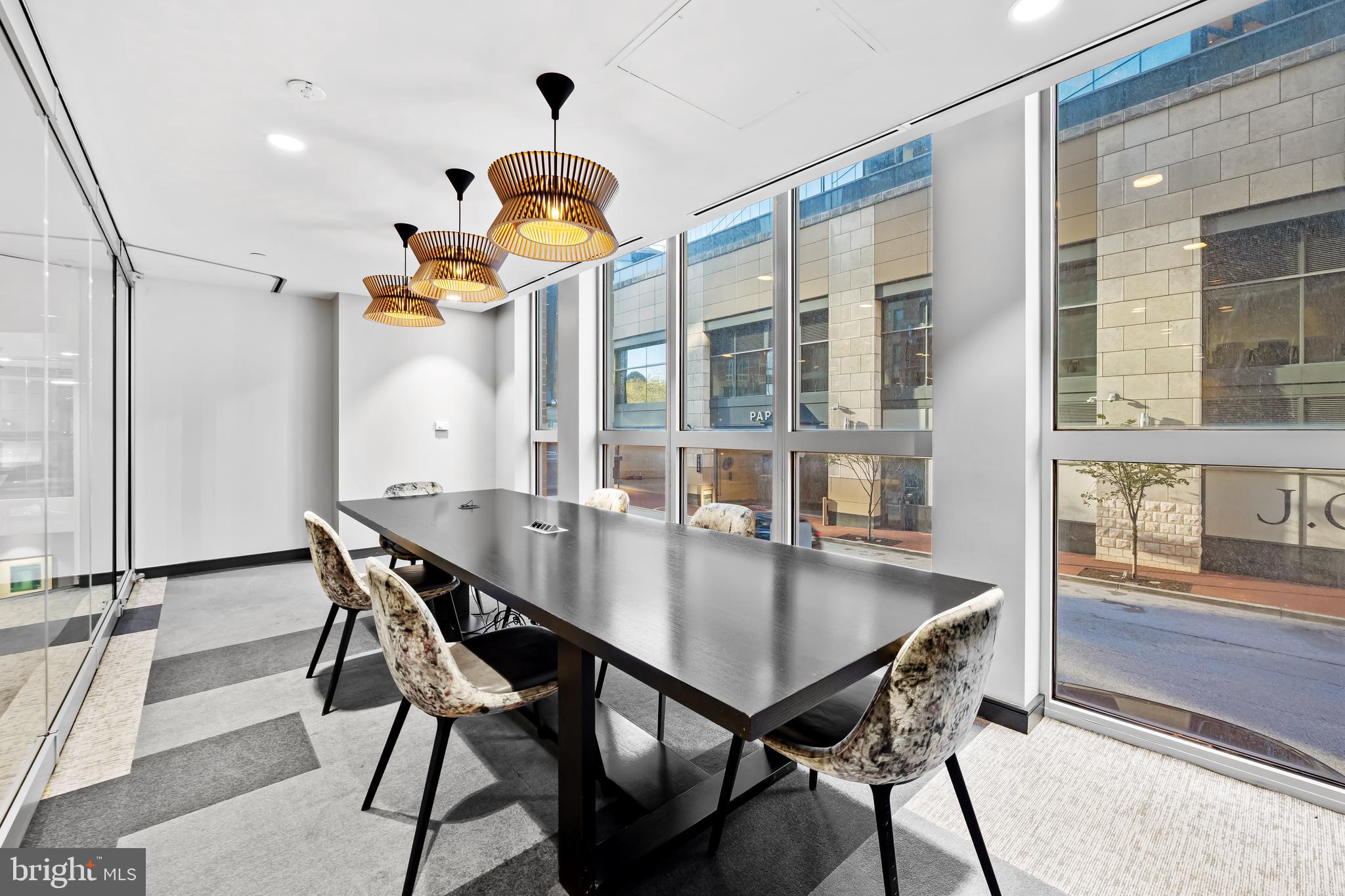 HARBOR EAST - Residential