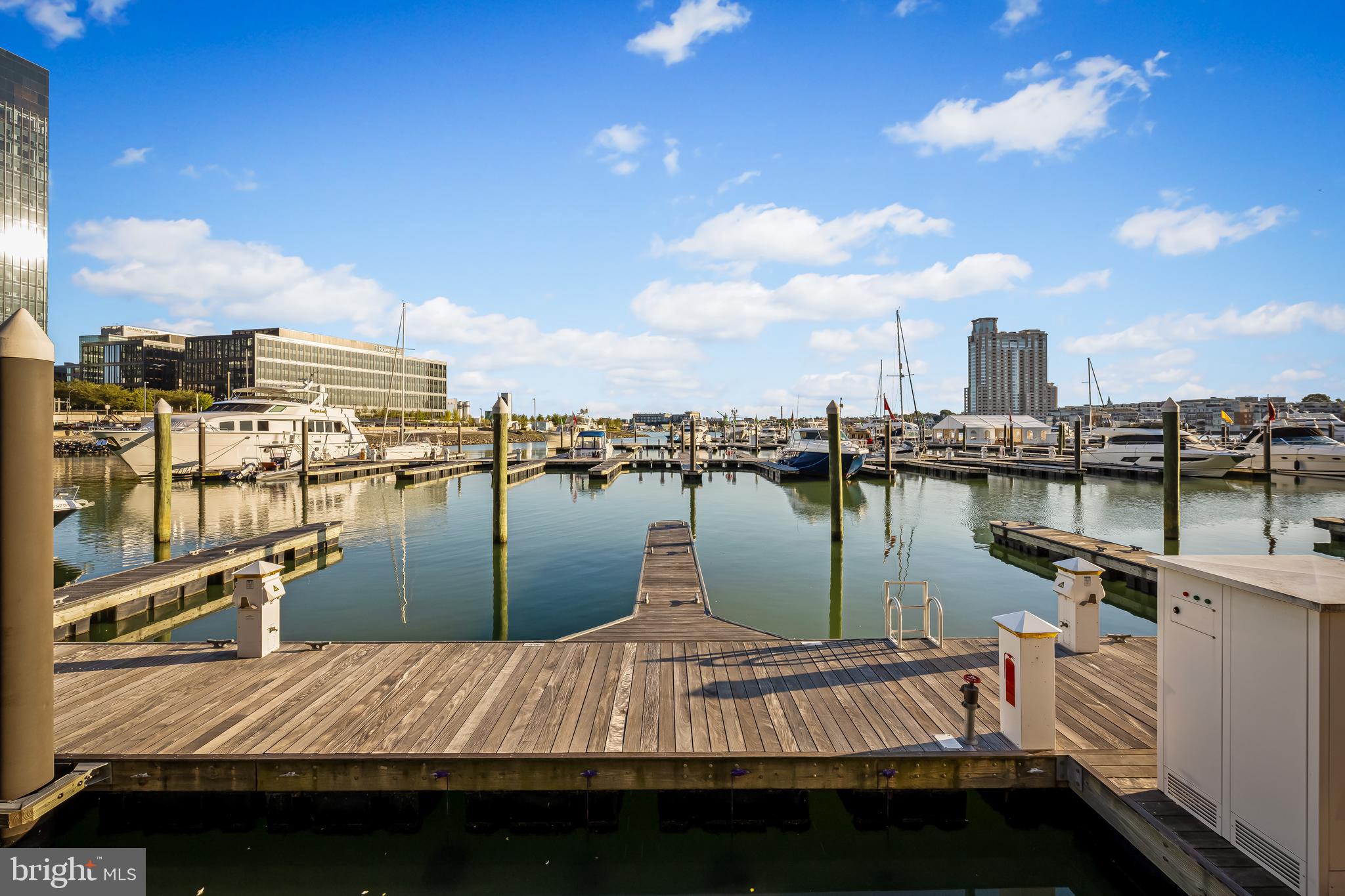 HARBOR EAST - Residential