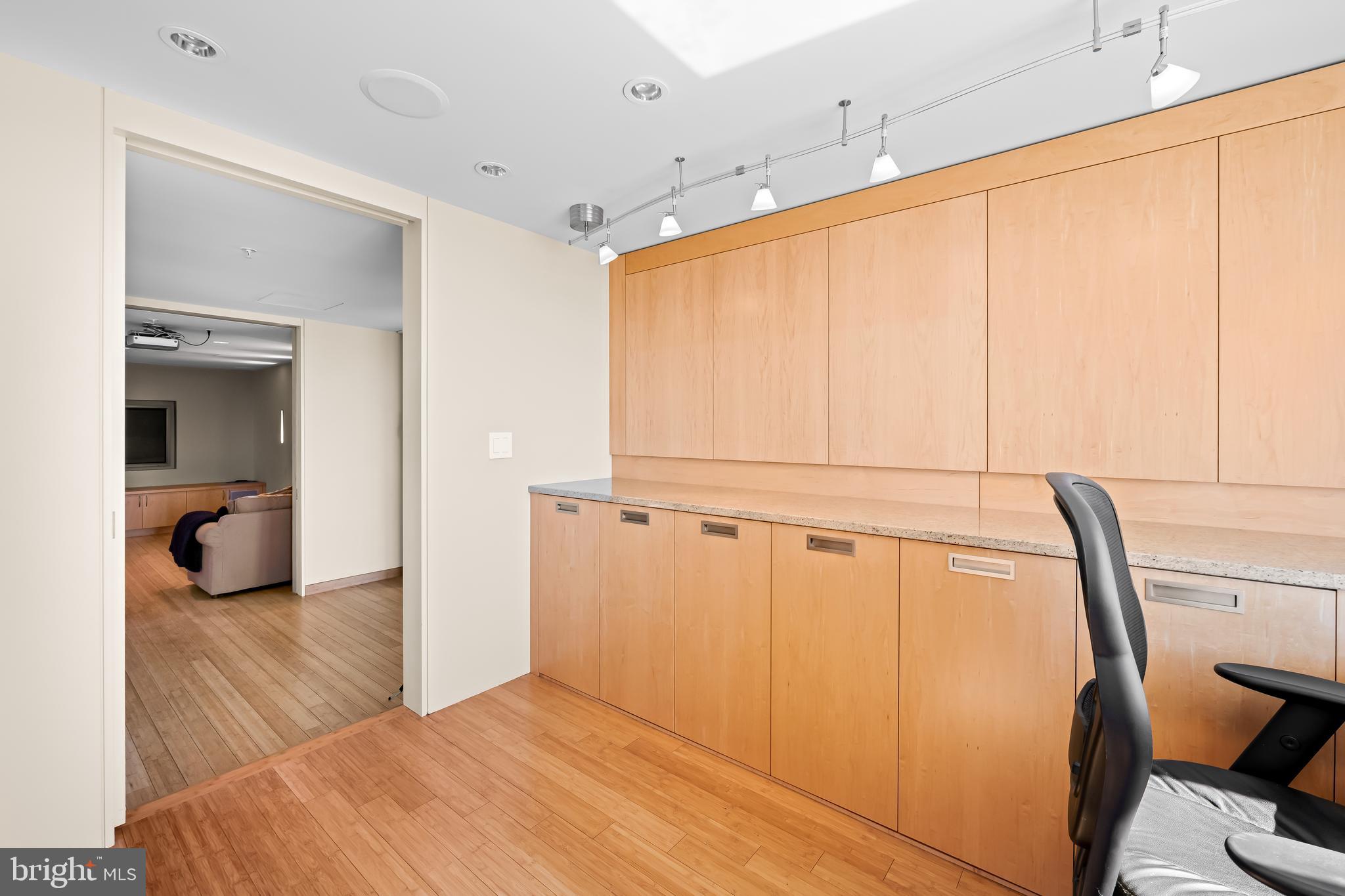 HARBOR EAST - Residential