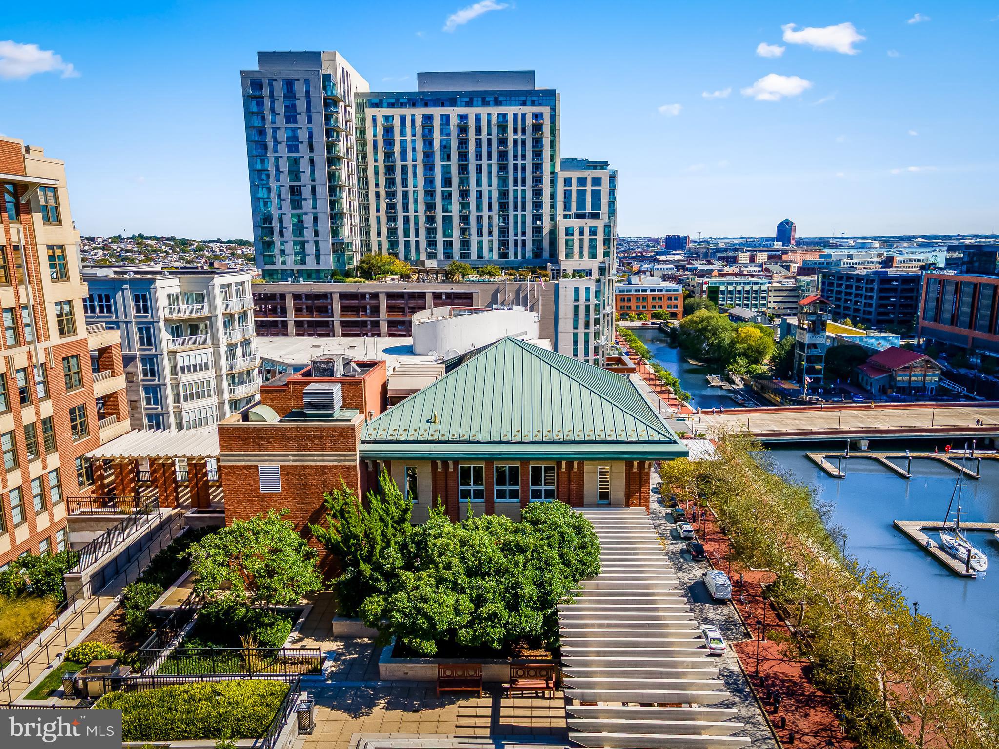 HARBOR EAST - Residential