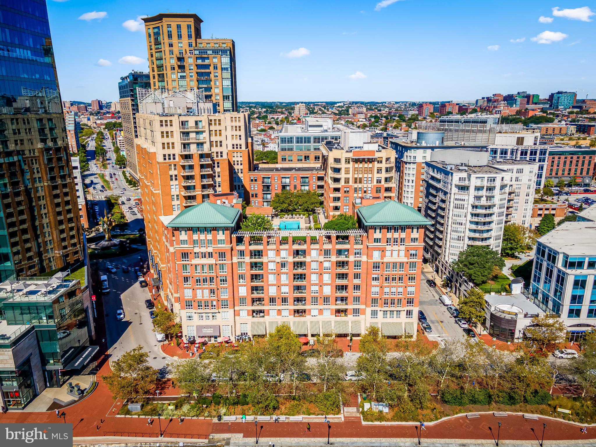 HARBOR EAST - Residential