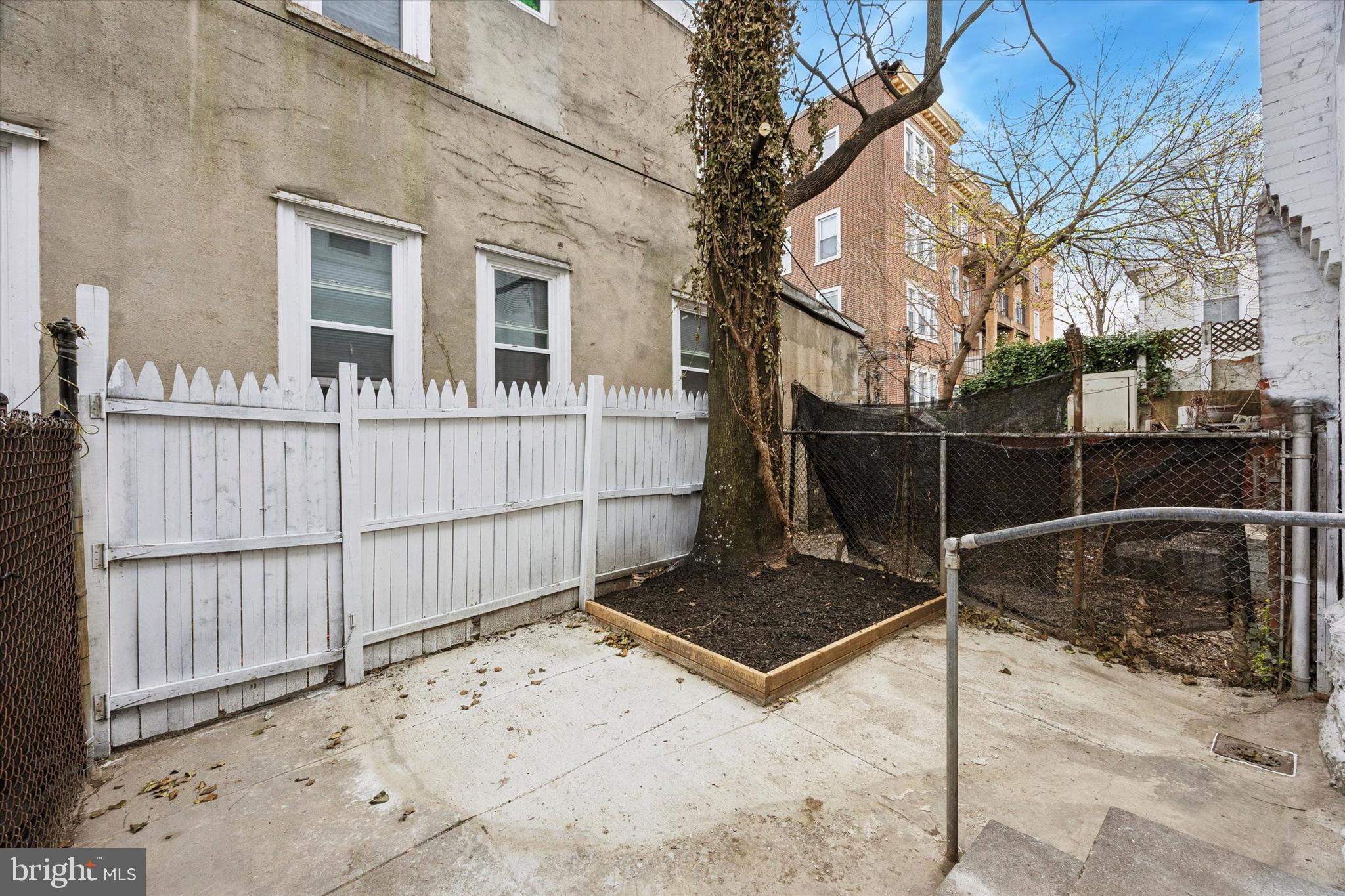 GERMANTOWN - Residential