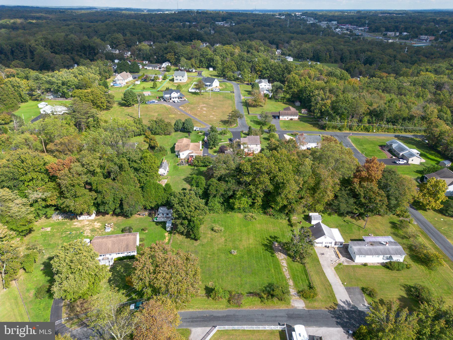 OAKLYN MANOR - Land