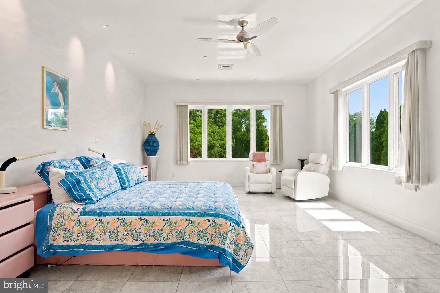 COUNTRY CLUB ESTS - Residential