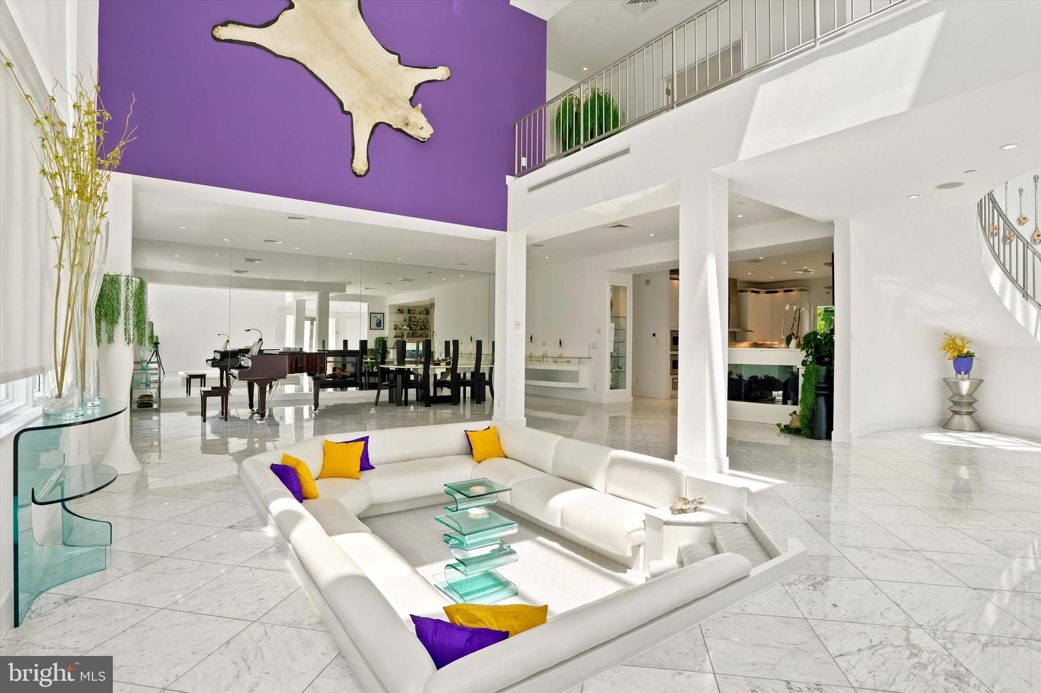 COUNTRY CLUB ESTS - Residential