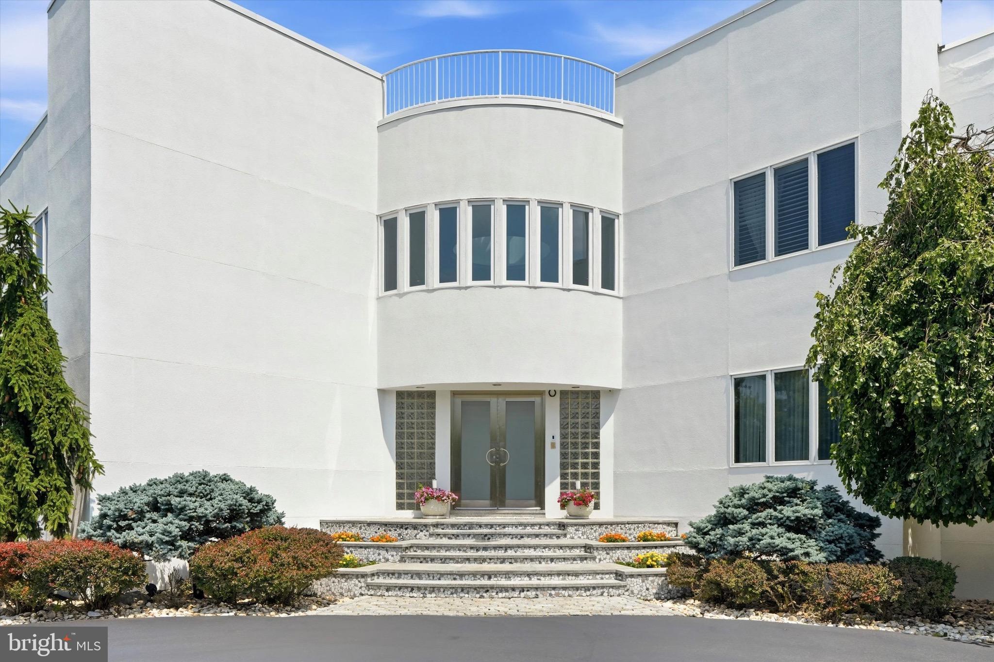 COUNTRY CLUB ESTS - Residential