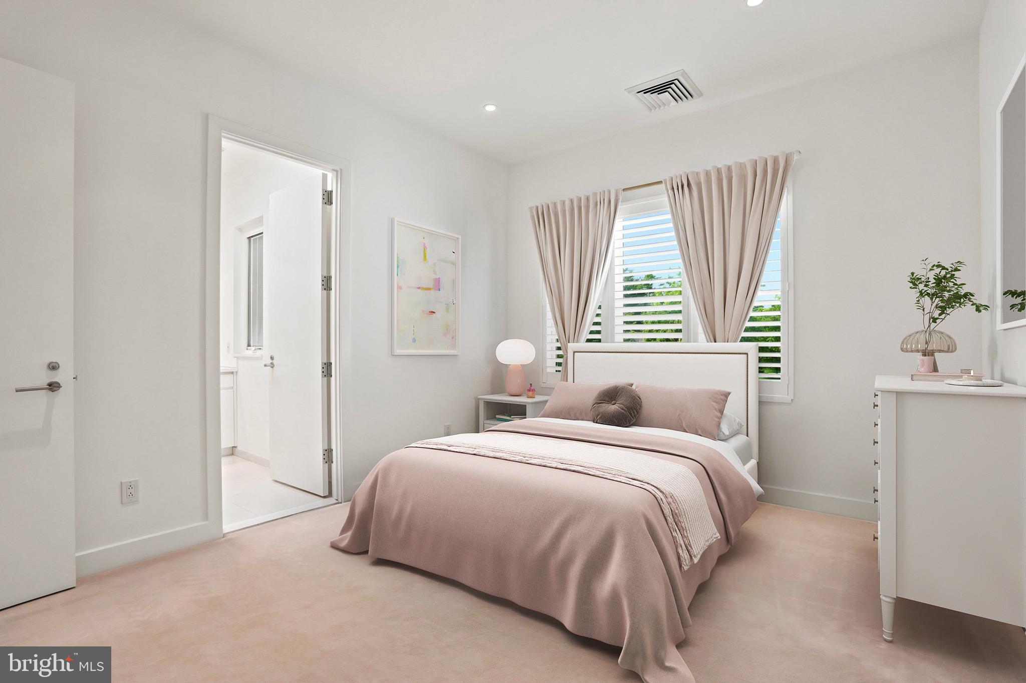 COUNTRY CLUB ESTS - Residential