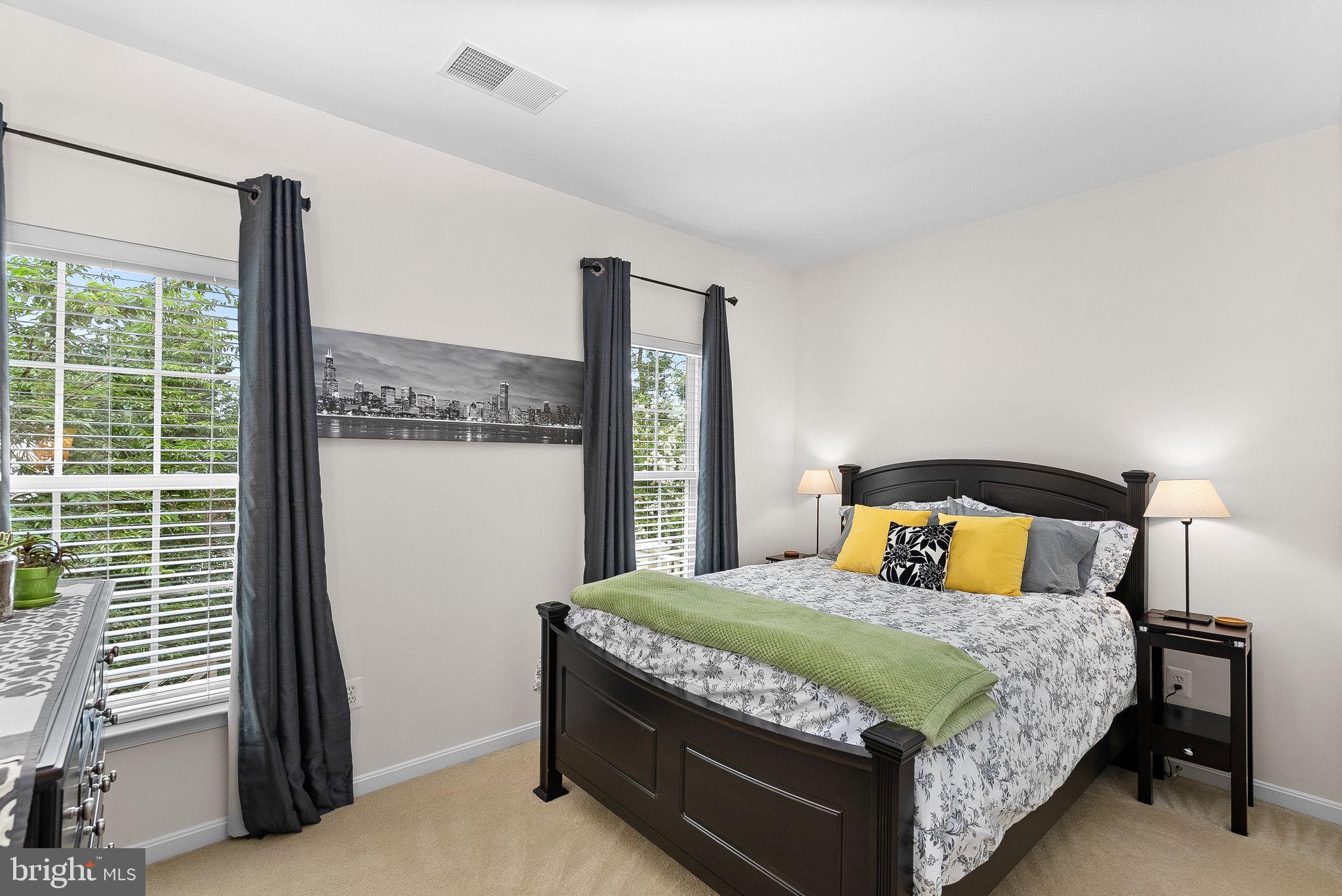 CORTLAND SQUARE - Residential