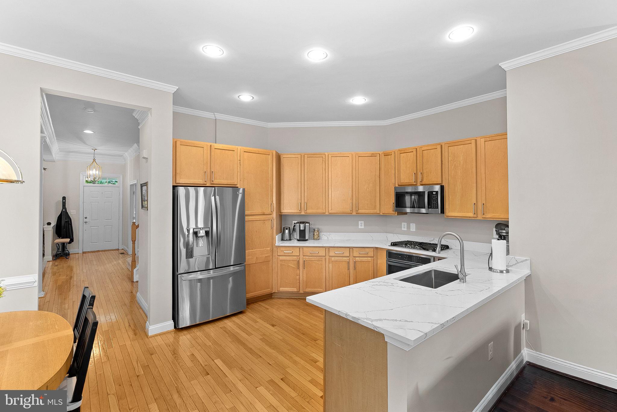 CORTLAND SQUARE - Residential