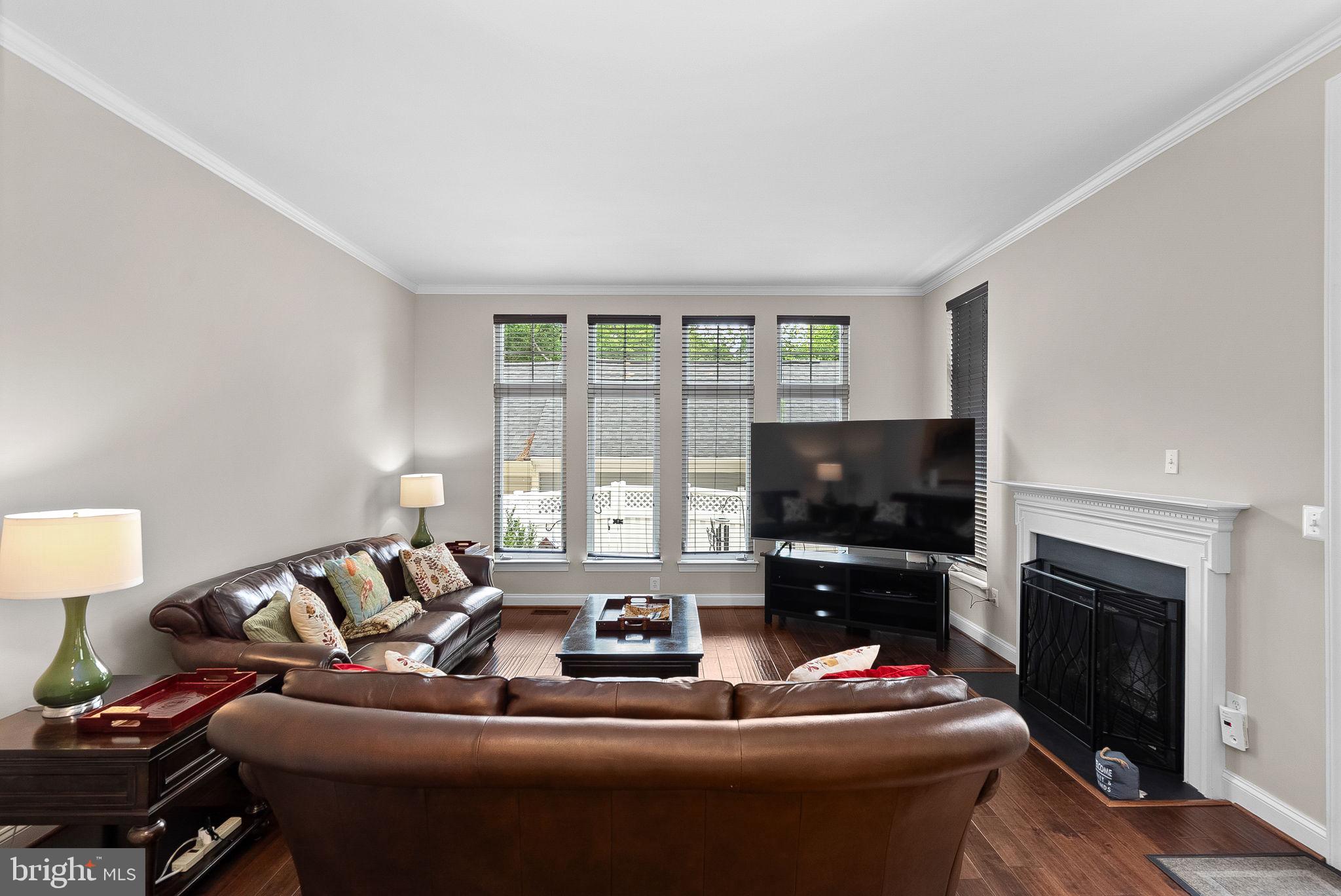 CORTLAND SQUARE - Residential