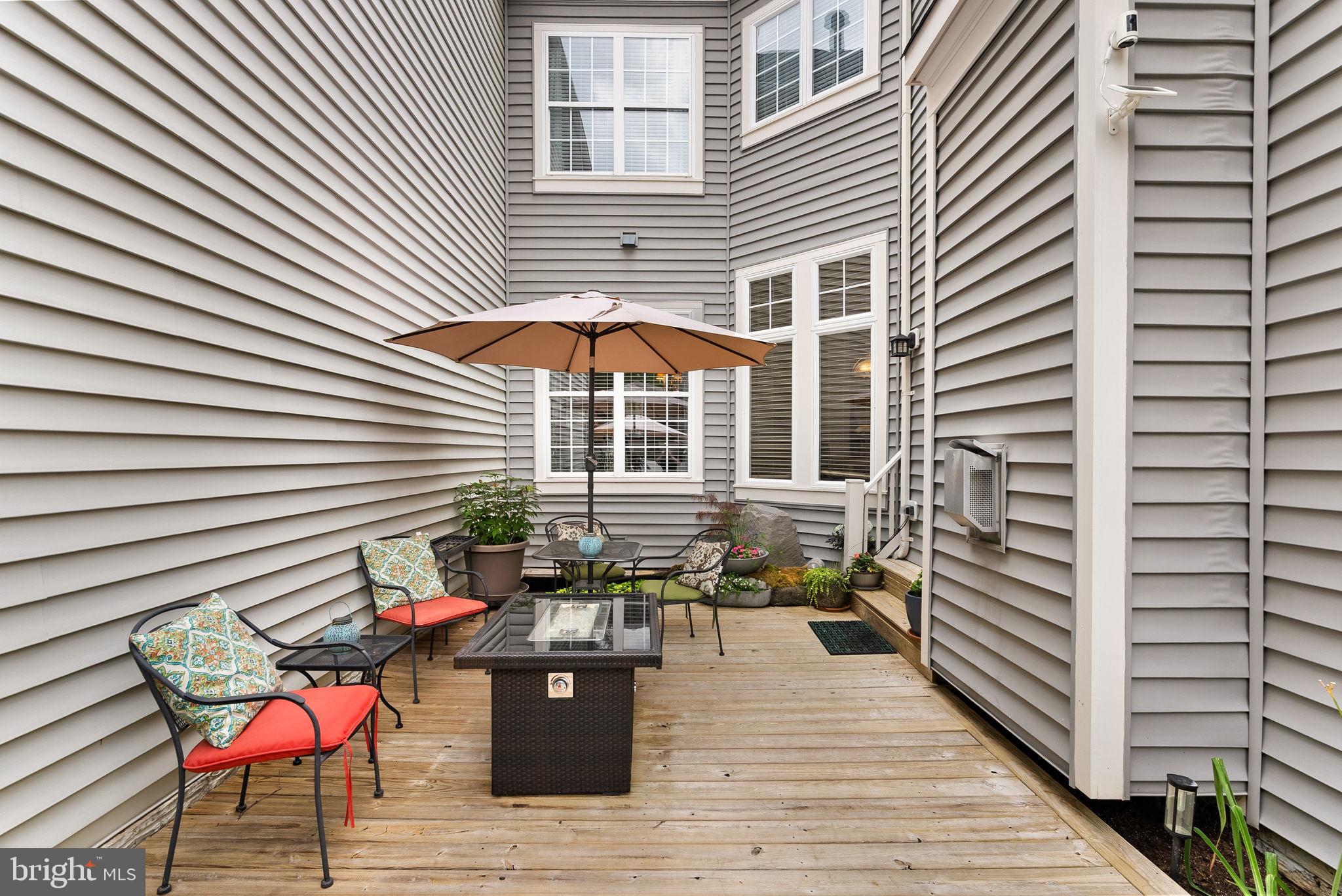 CORTLAND SQUARE - Residential