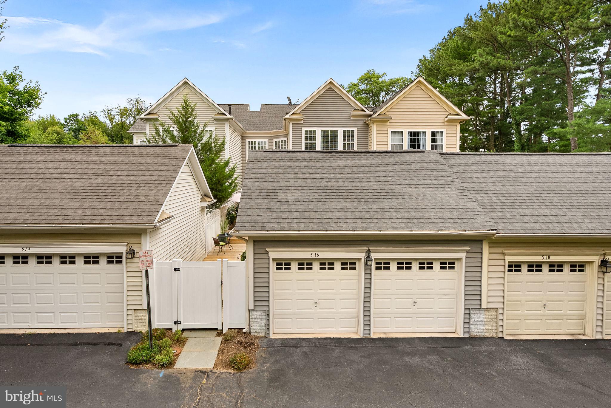 CORTLAND SQUARE - Residential