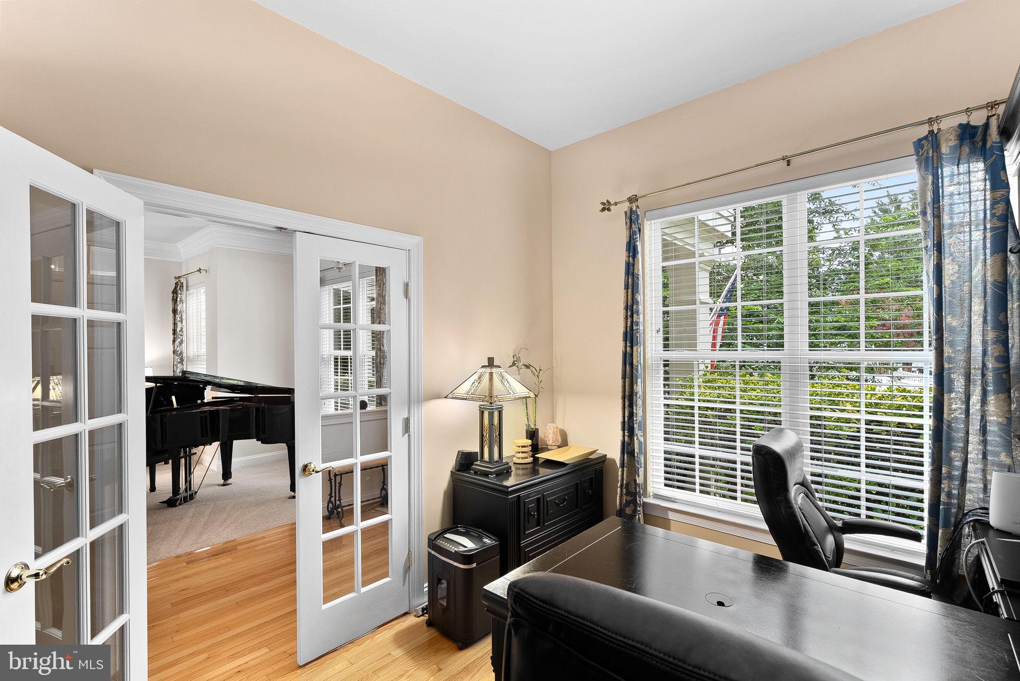 CORTLAND SQUARE - Residential