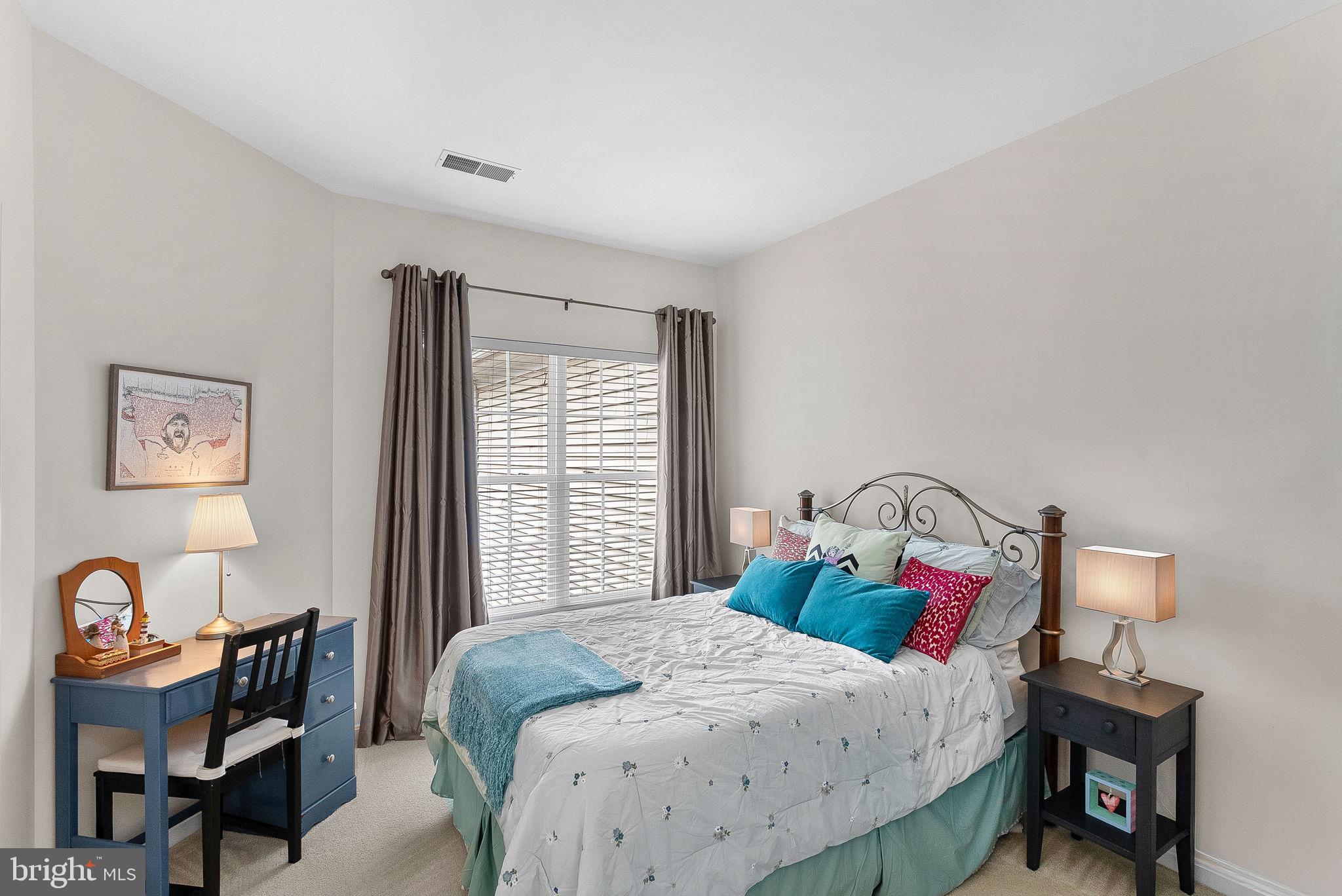 CORTLAND SQUARE - Residential