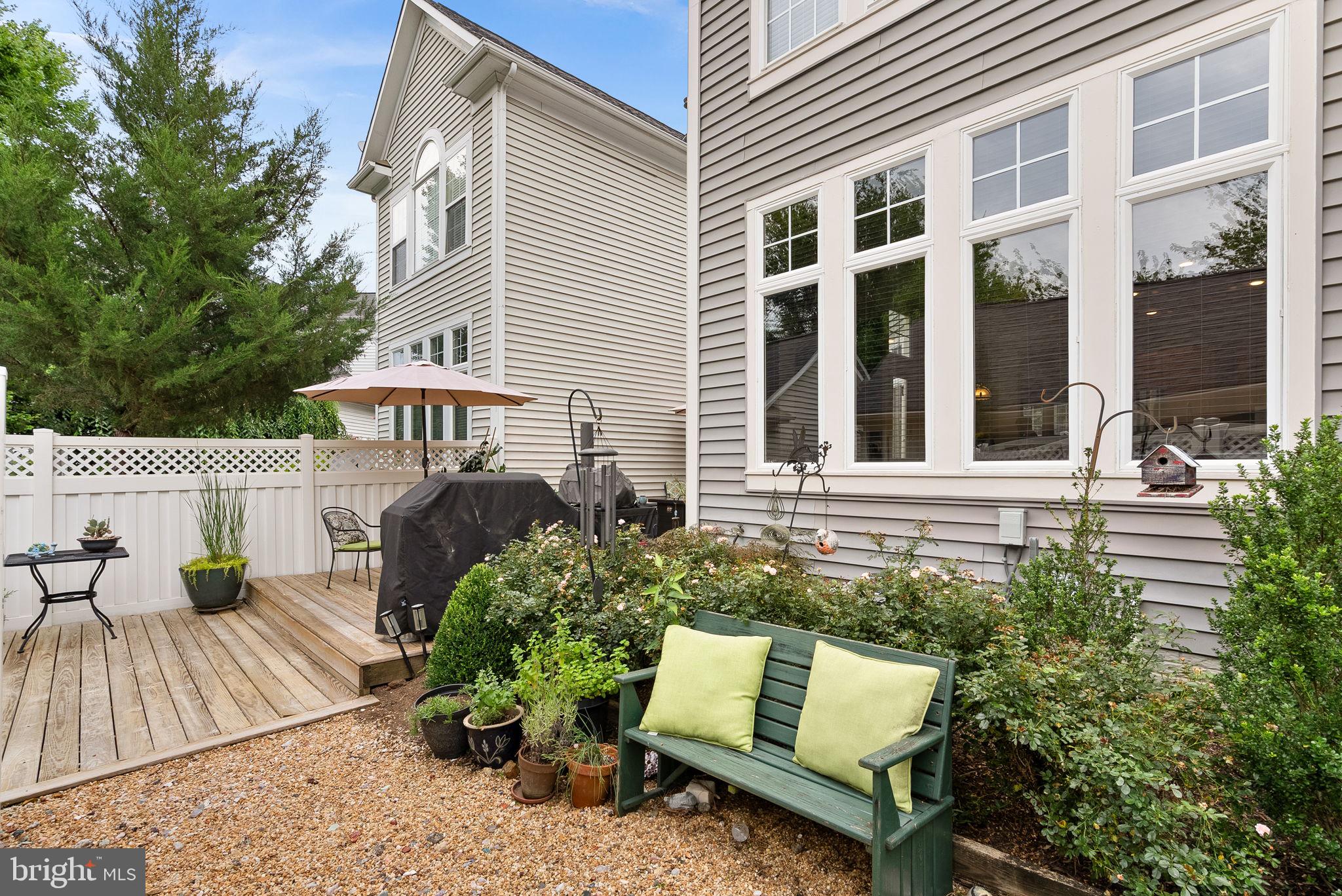 CORTLAND SQUARE - Residential