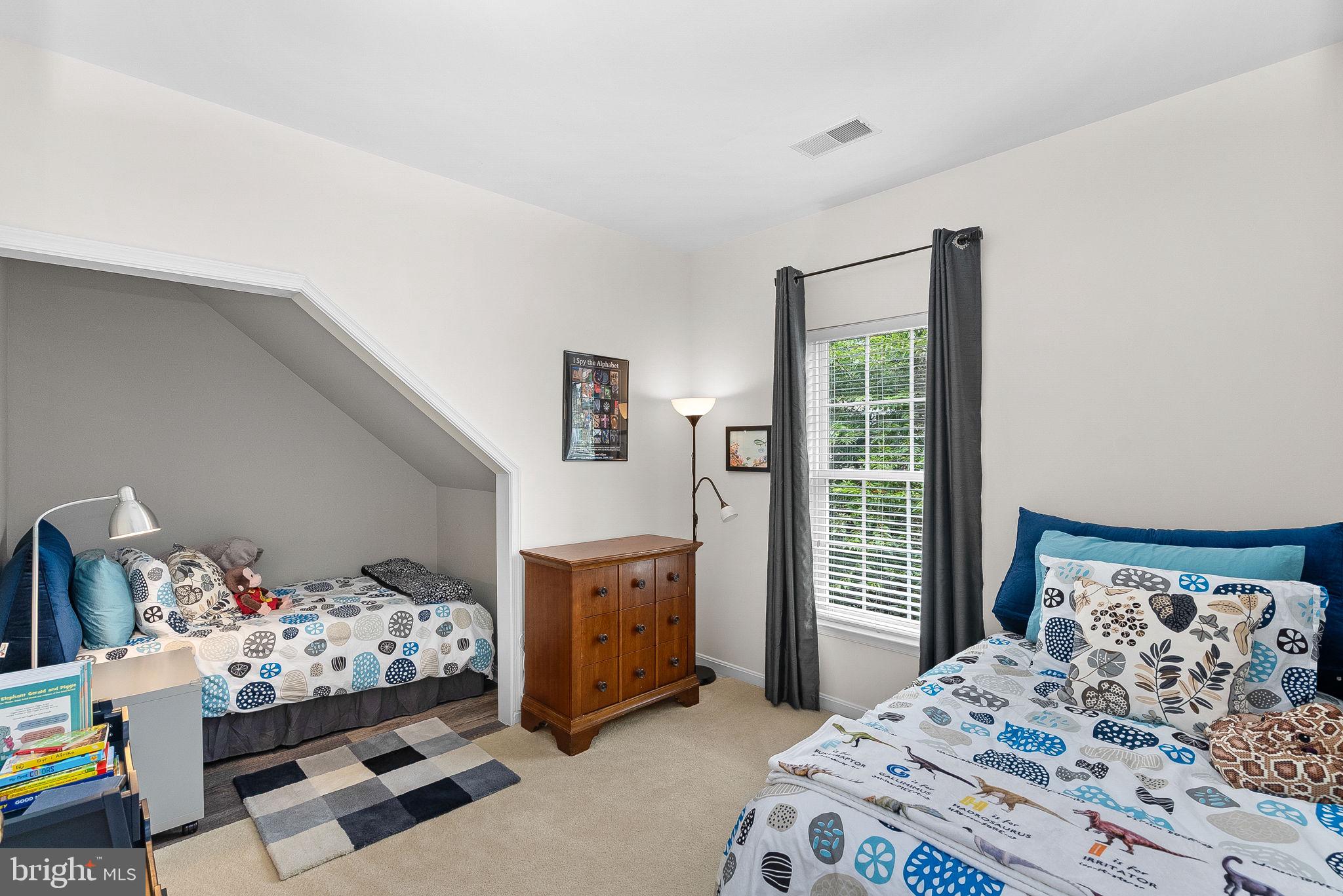 CORTLAND SQUARE - Residential