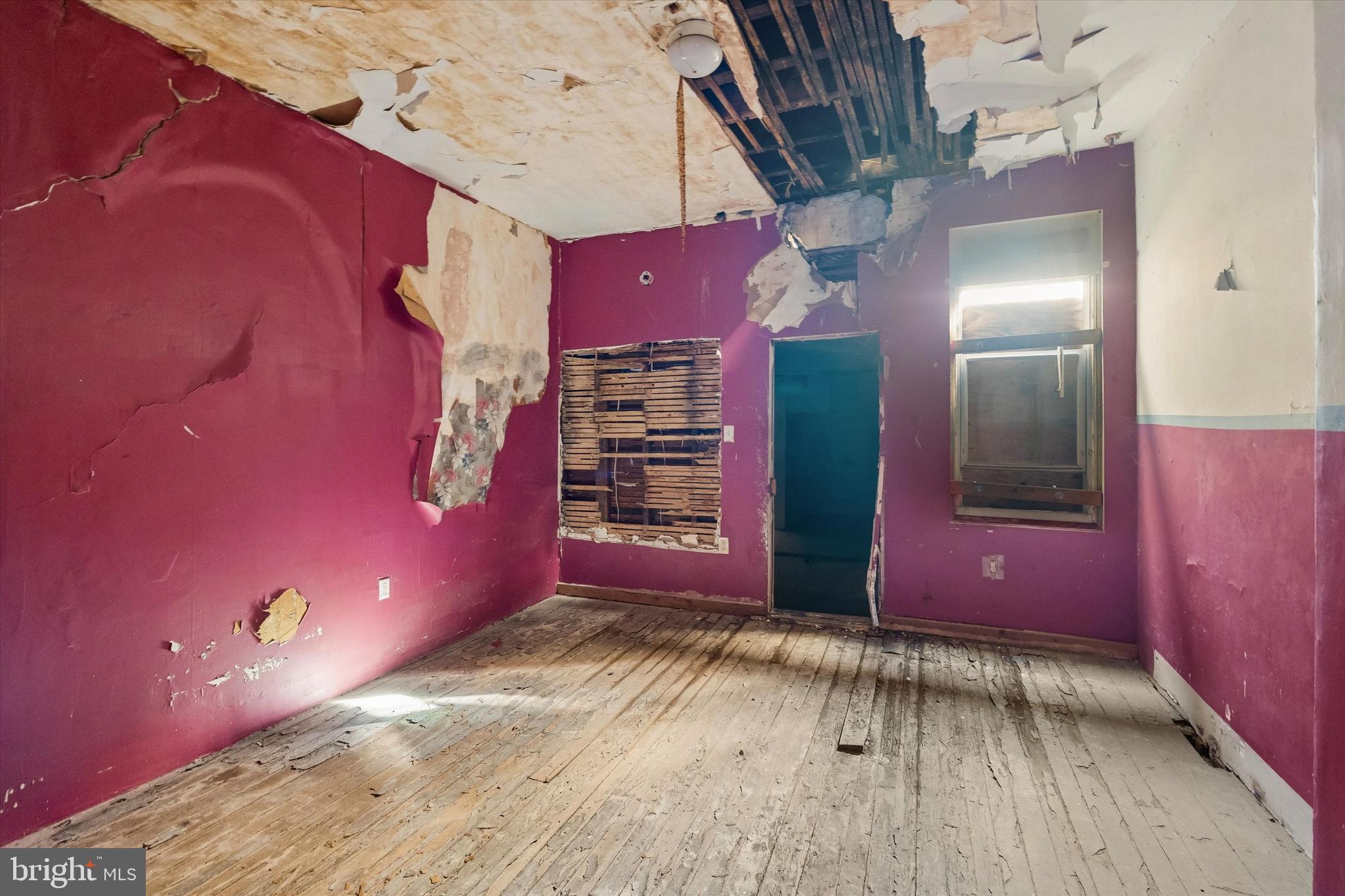 PARKSIDE - Commercial Sale