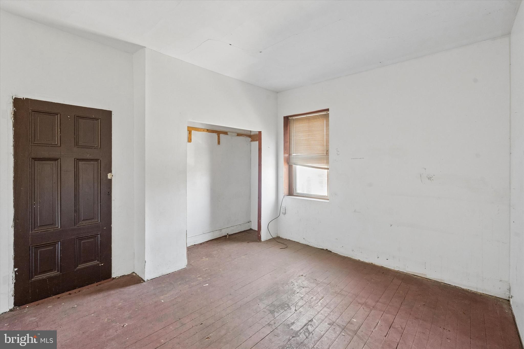 PARKSIDE - Commercial Sale