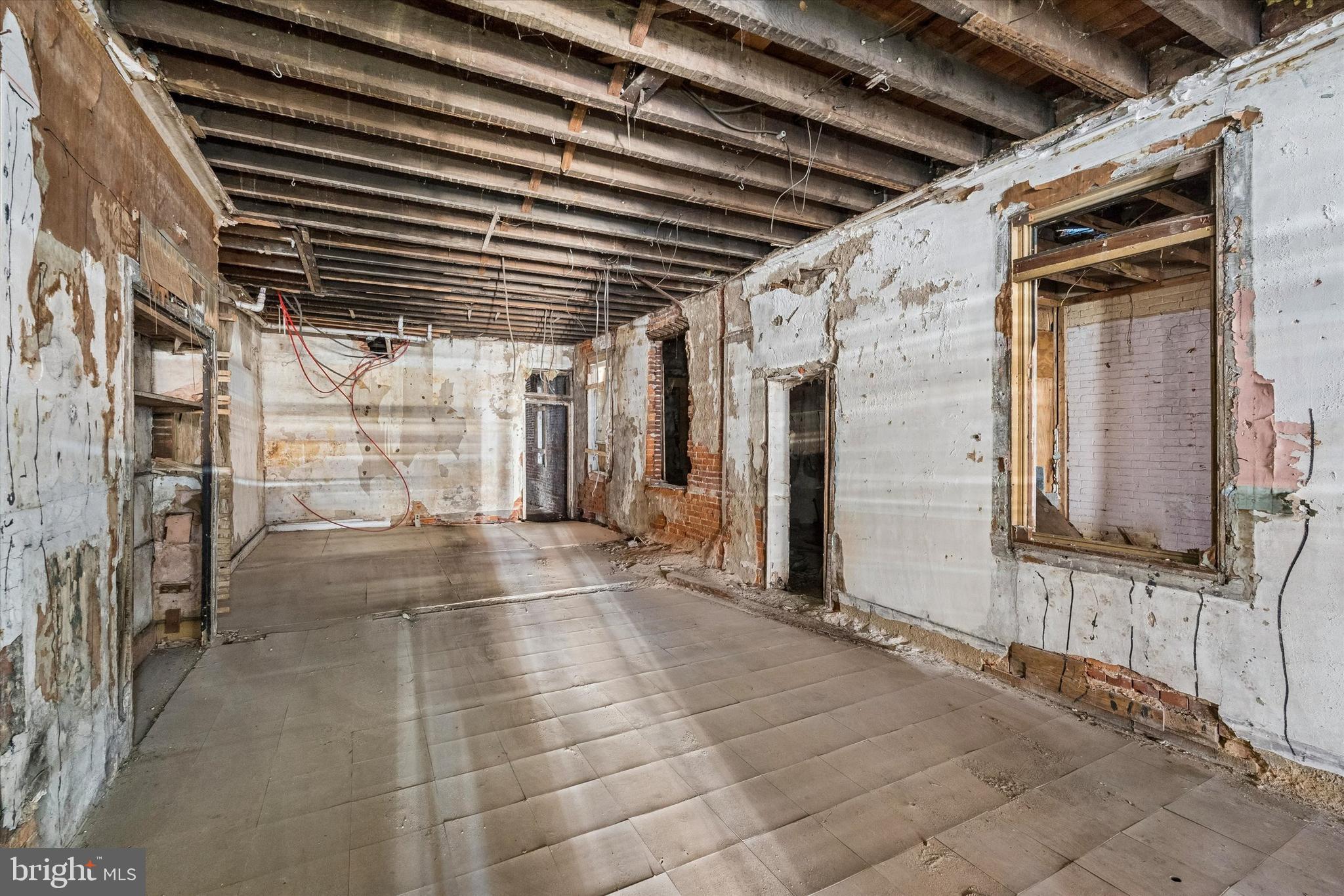 PARKSIDE - Commercial Sale
